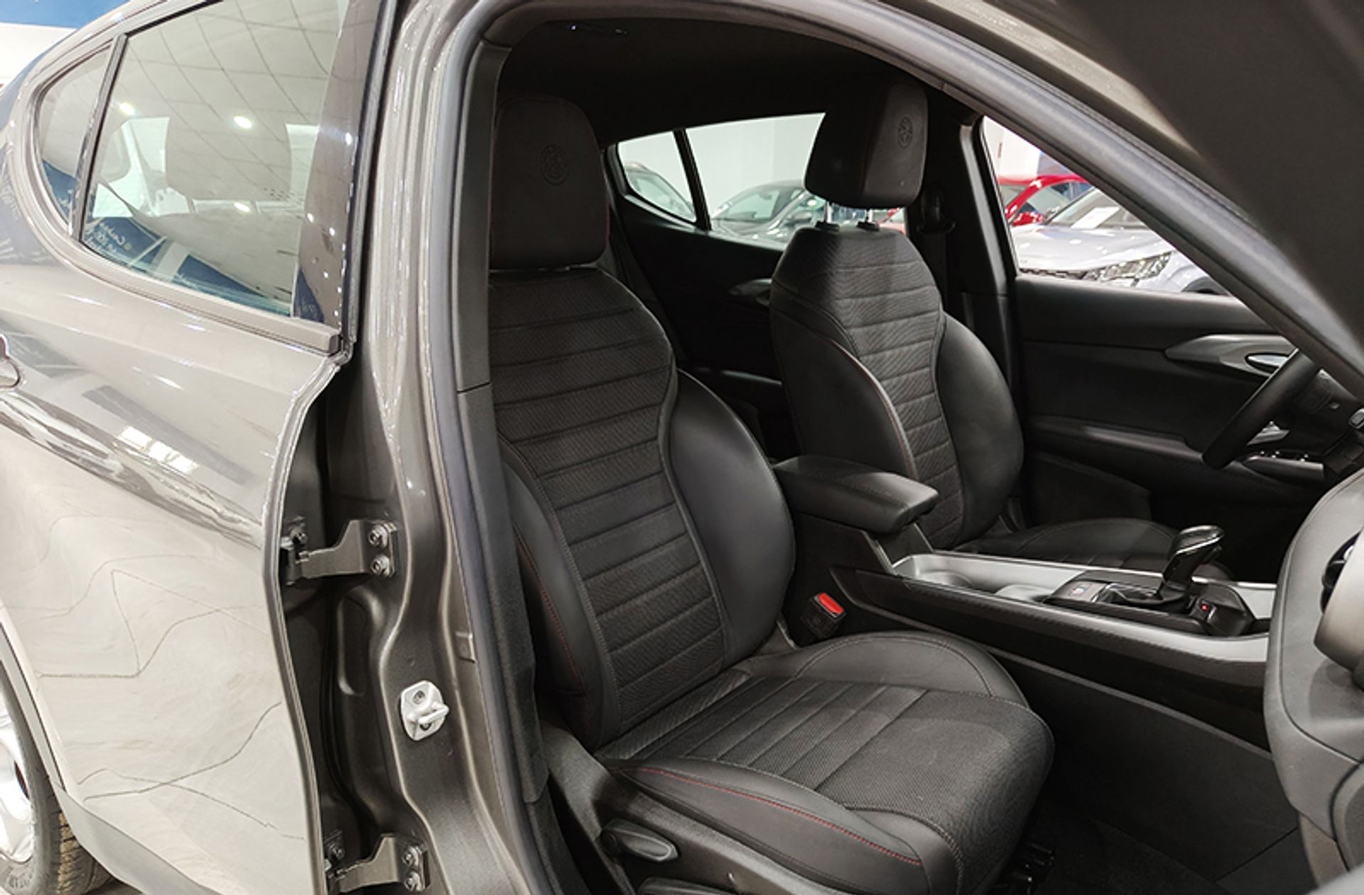 Alfa Romeo Tonale 1.5 MHEV Sprint FWD - foto 22