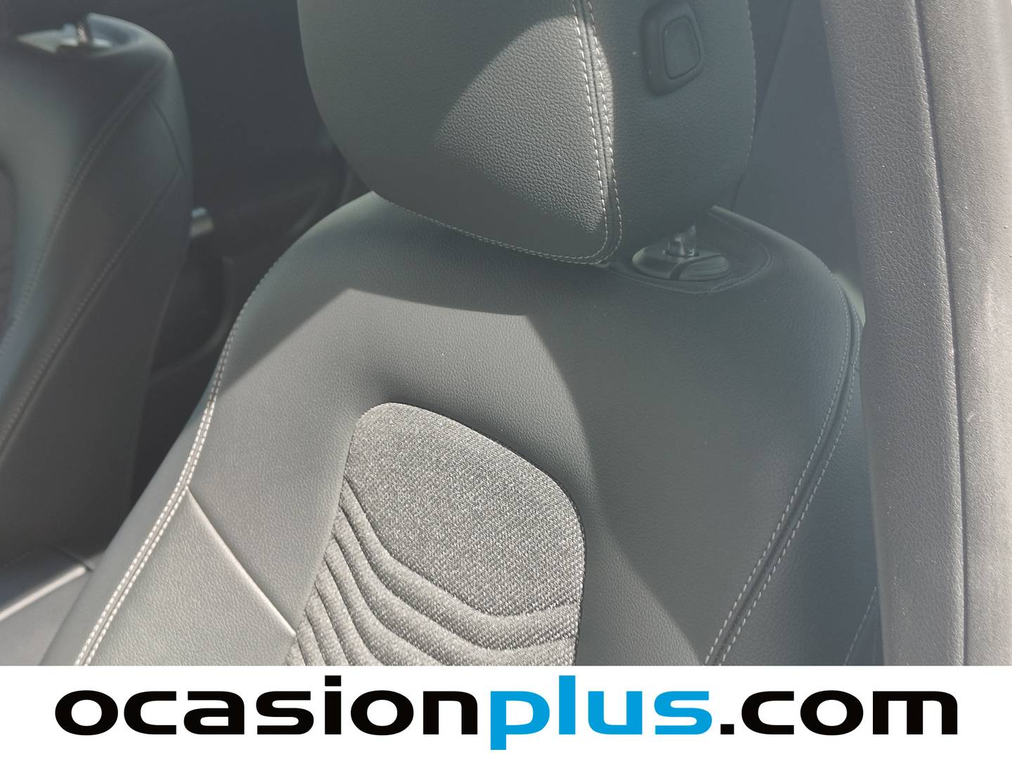 Foto Mercedes GLA Mercedes-Benz GLA 200 D (150 CV)