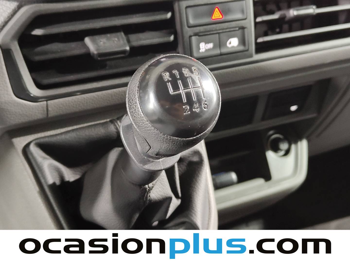 Volkswagen Crafter Volkswagen Crafter Furgon Batalla Media TN 2.0 TDI (140 CV) 3.000 de segunda mano