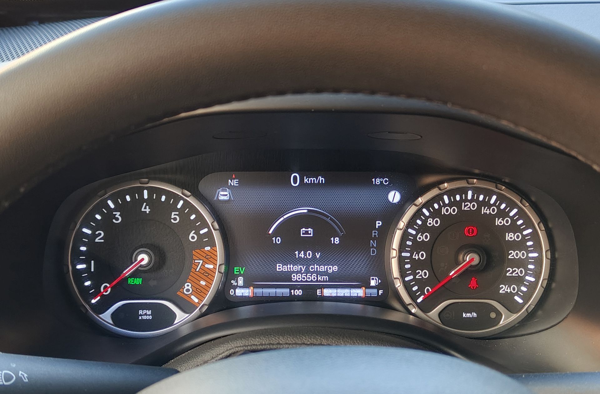 Jeep Renegade eHybrid 1.5 Limited ATX - foto 19