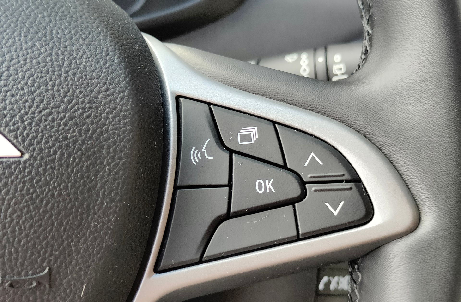 Dacia Sandero Stepway Extreme TCe CVT - foto 27