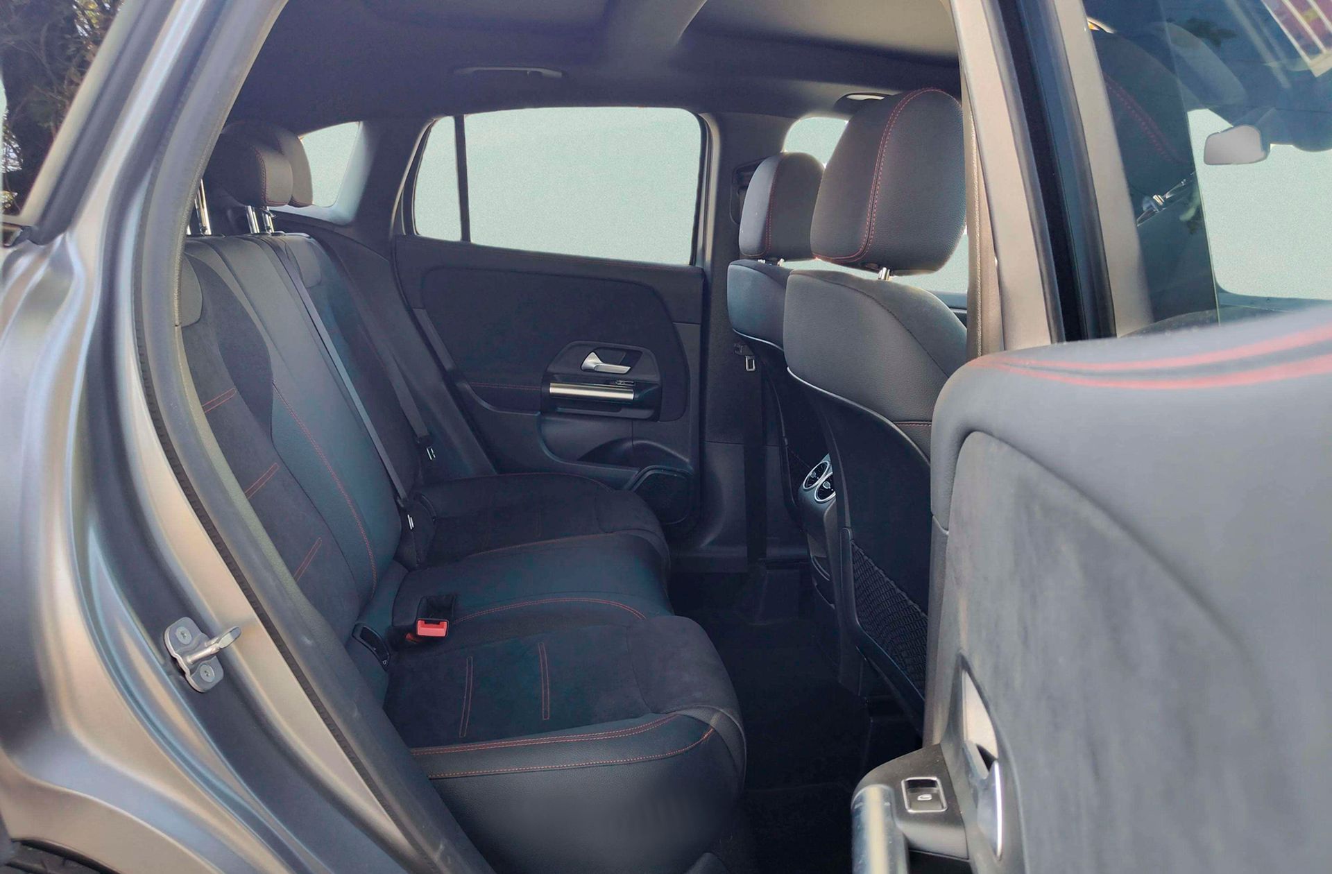Mercedes-Benz GLA 250 e Pack AMG - foto 23