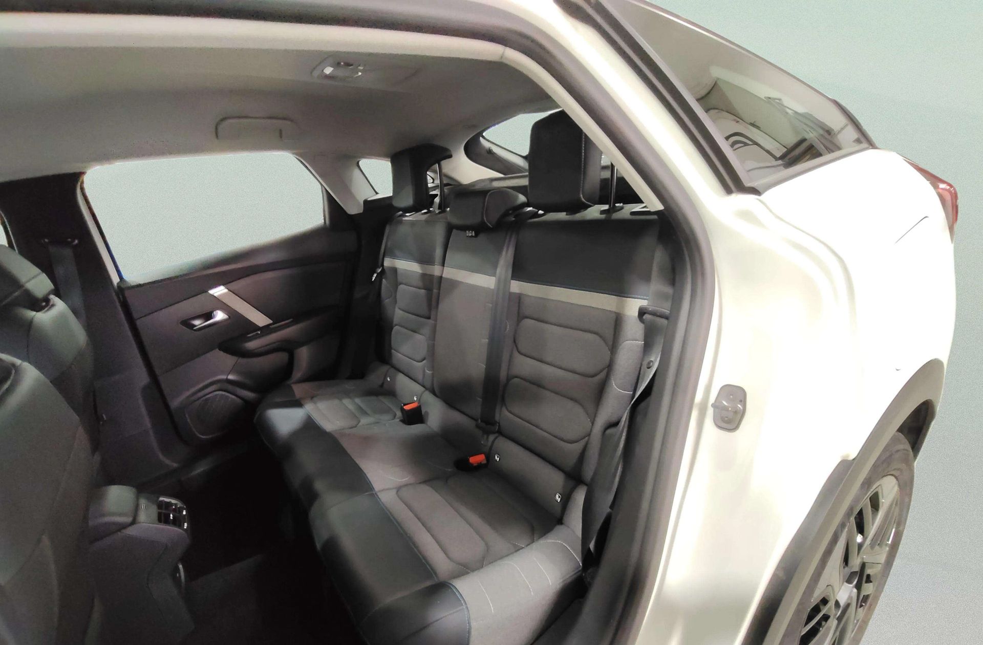 Citroën C4 PureTech 130 Plus EAT8 - foto 10
