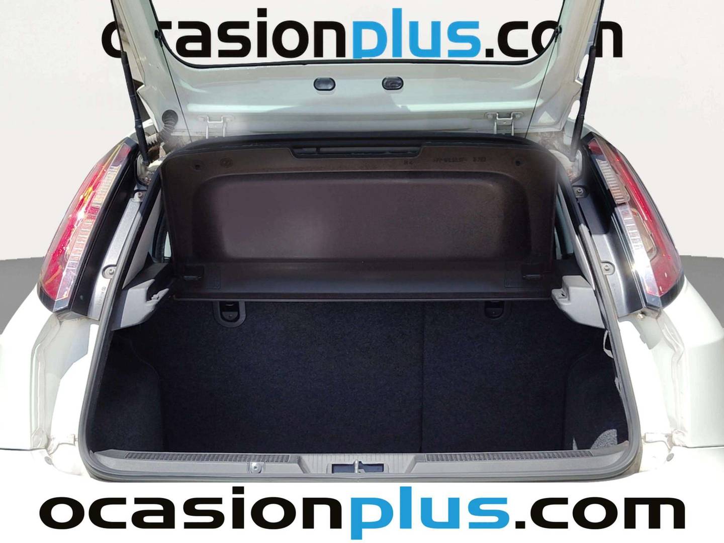 Foto asientos delanteros Fiat Punto Fiat Punto 1.2 8v Easy (67 CV)