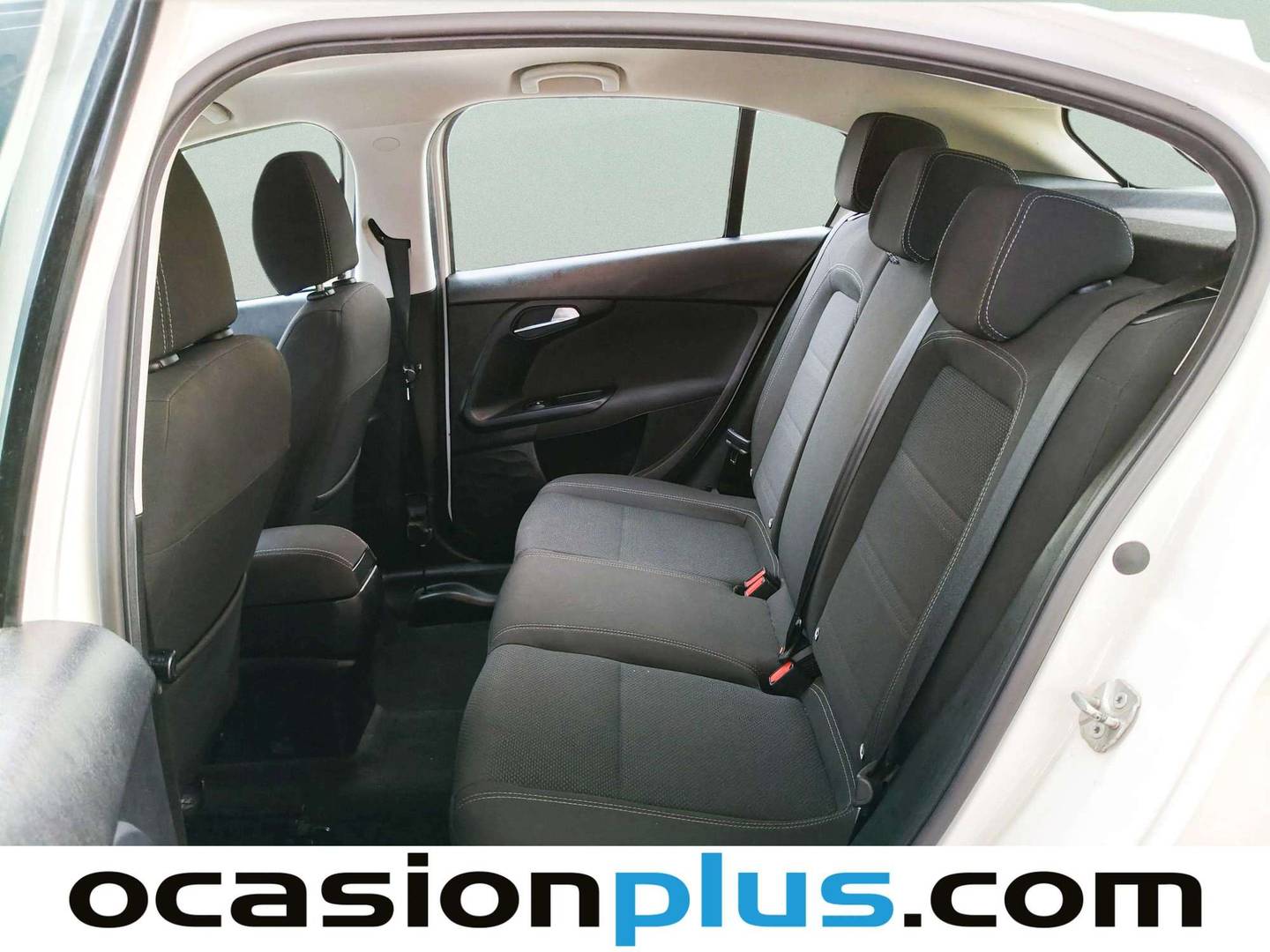 Foto Fiat Tipo Fiat Tipo 1.5 Hybrid City Life DCT (130 CV)