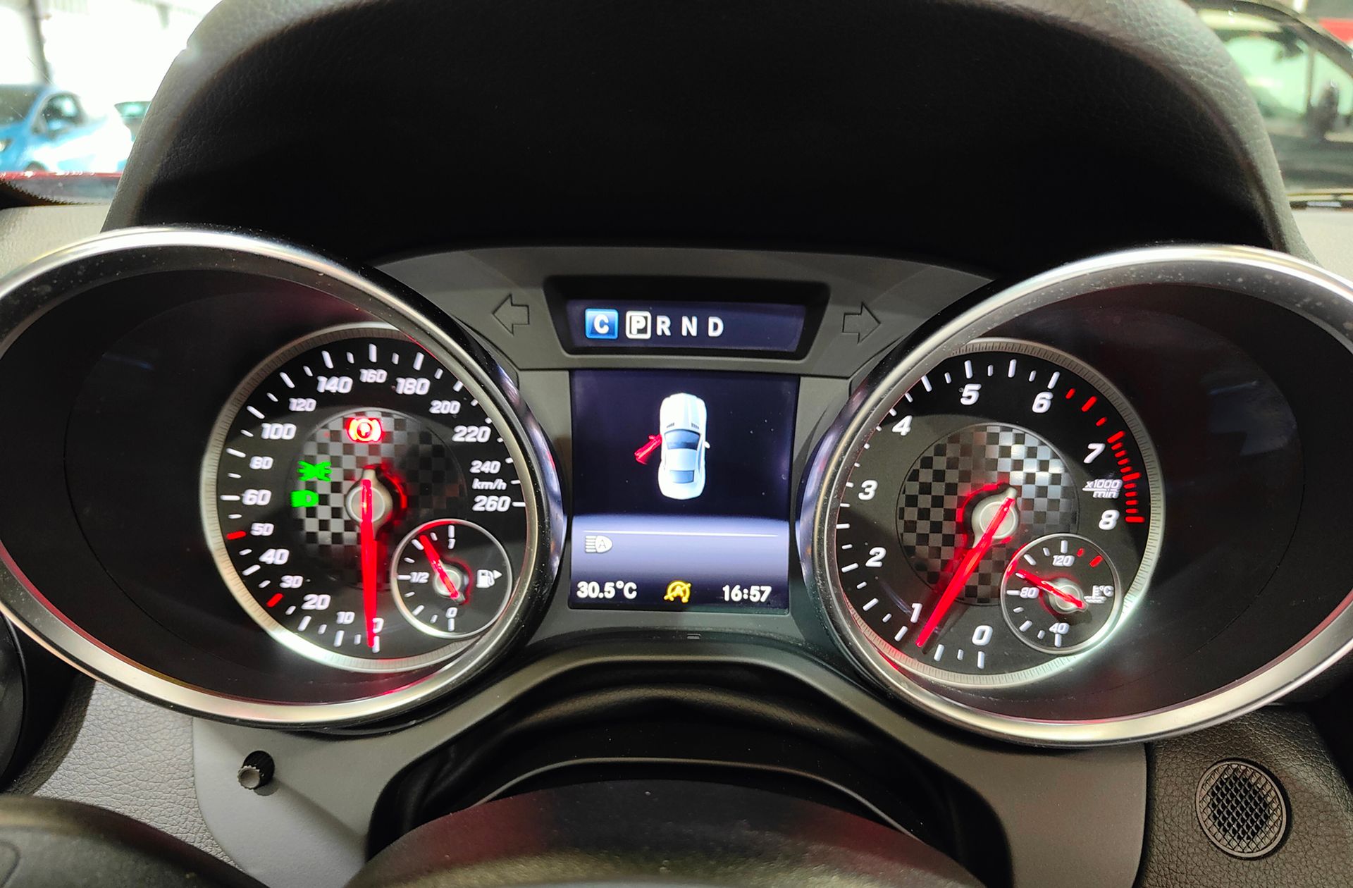 Mercedes-Benz SLC 200 Pack AMG - foto 23