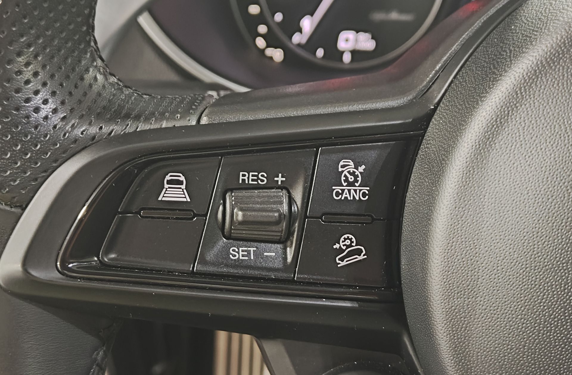 Alfa Romeo Stelvio 2.0 Gasolina Sprint+ Q4 - foto 24