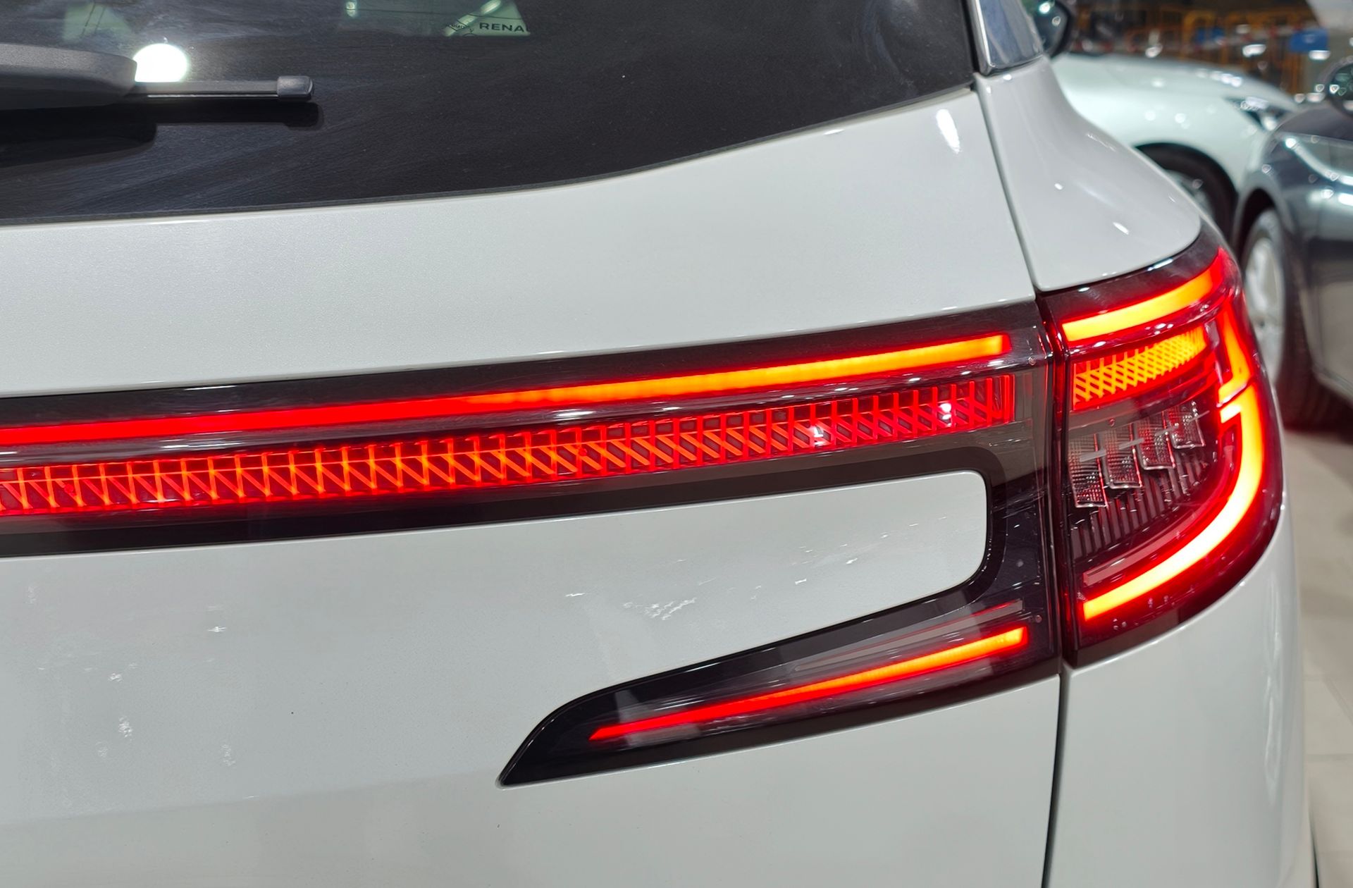 Renault Austral Iconic E-Tech Full Hybrid - foto 17