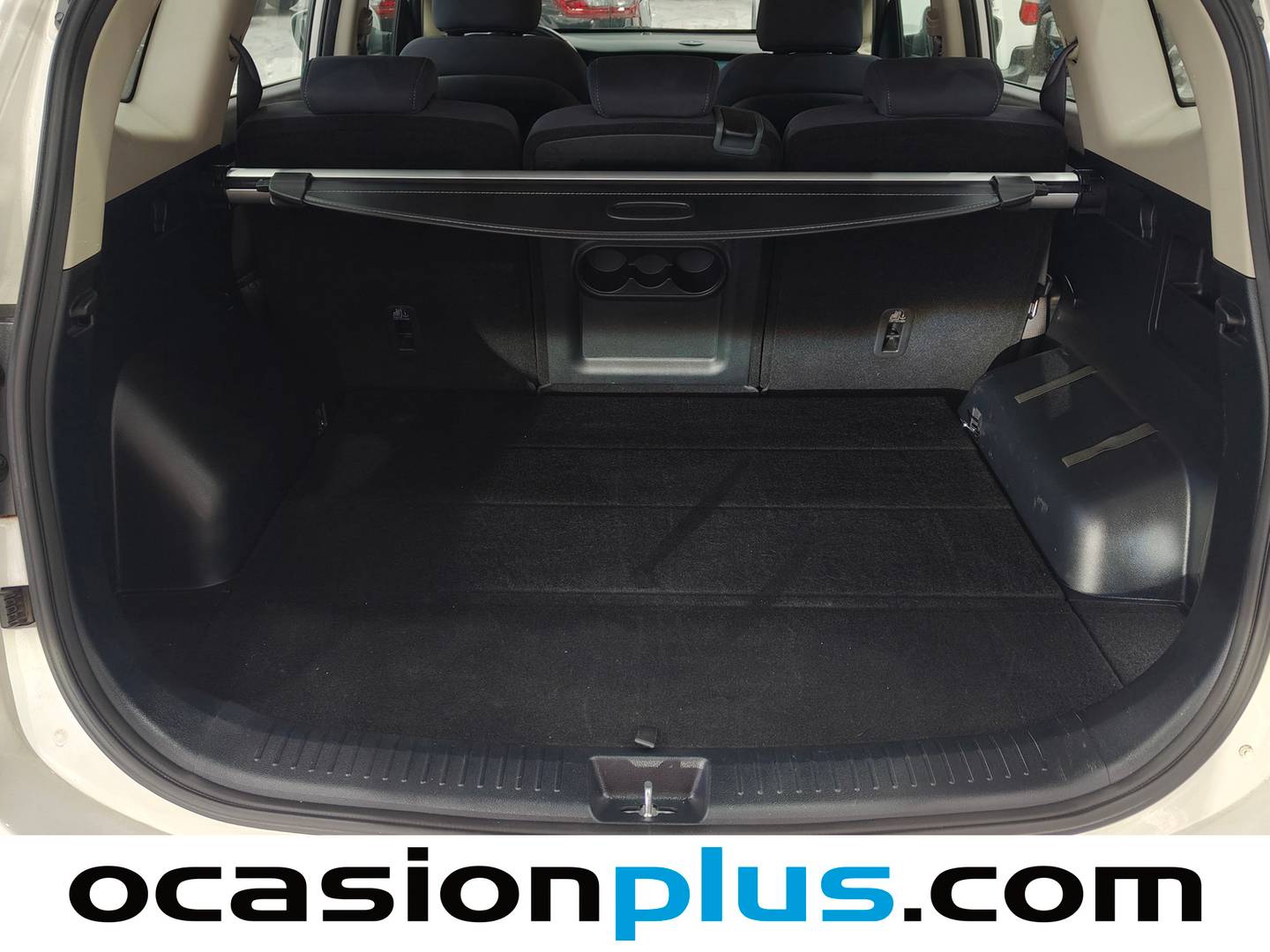 Fotos maletero KIA Carens KIA Carens 1.6 GDi Concept (135 CV)