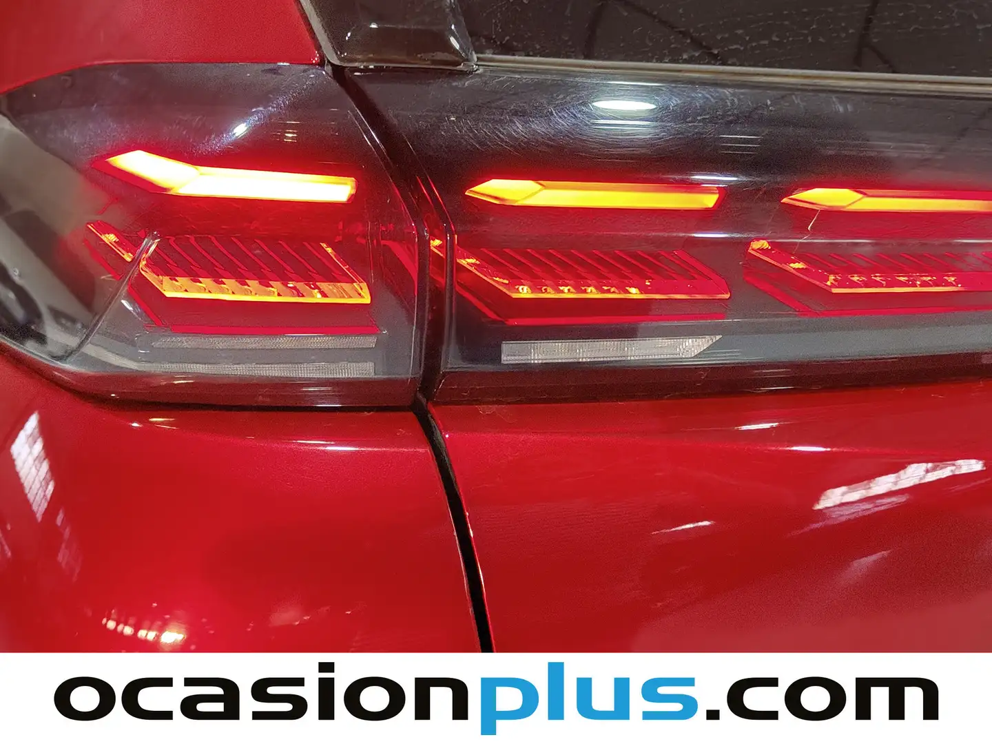 Foto Peugeot 2008 Peugeot 2008 Allure Hybrid eDCS6  (136 CV)