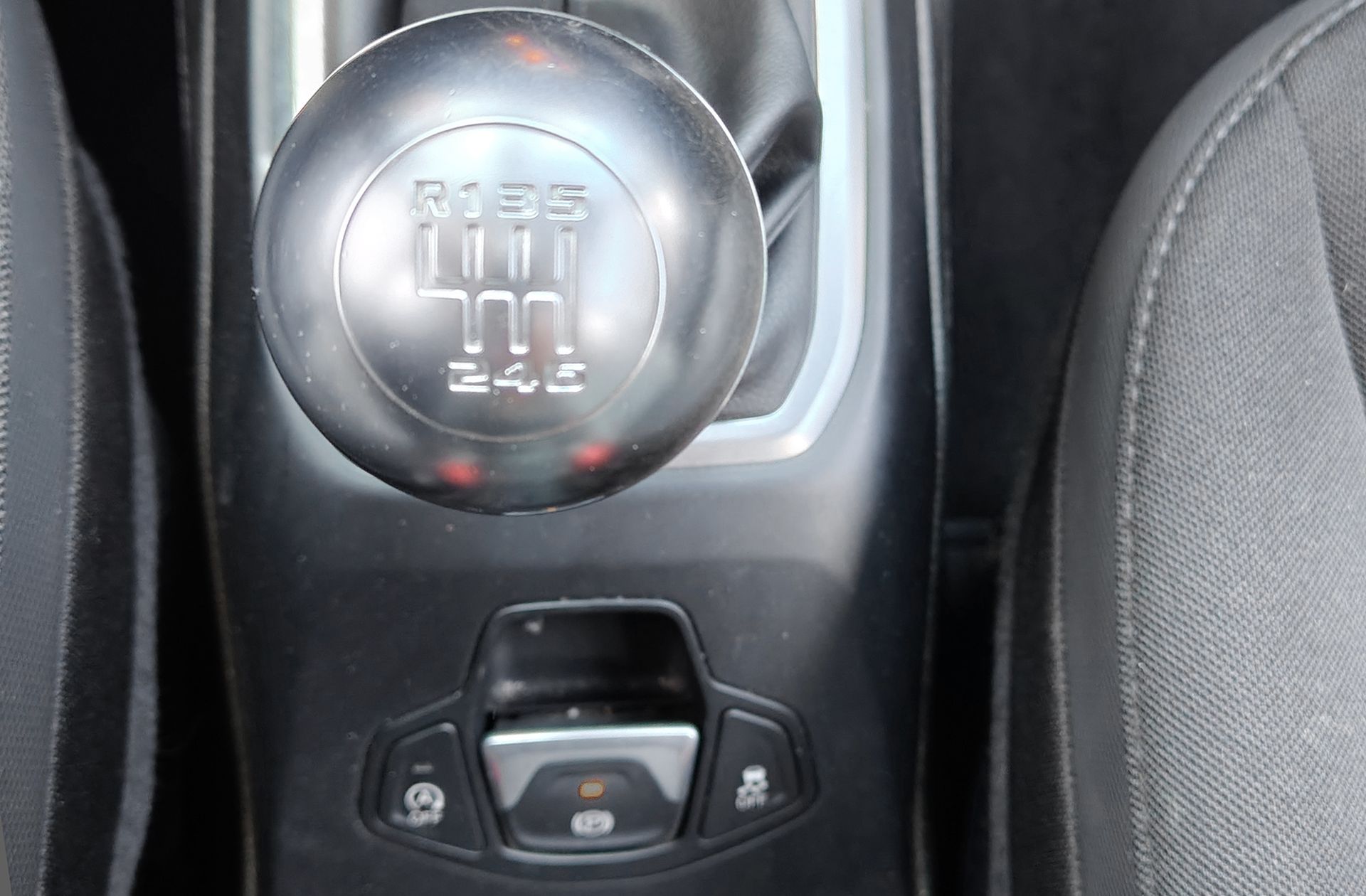 Jeep Renegade 1.0G Limited 4x2 - foto 26