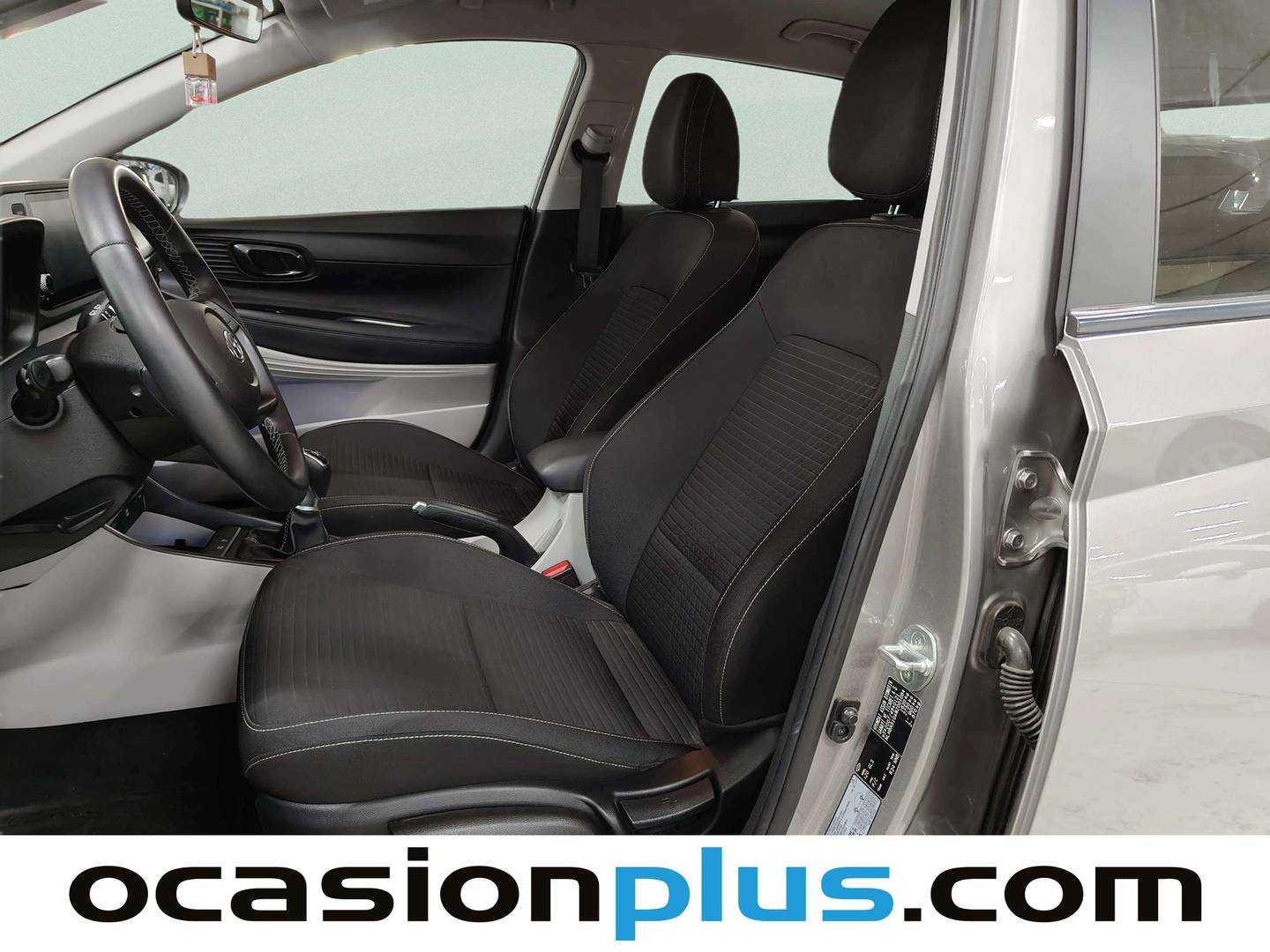 Foto asientos delanteros Hyundai i20 Hyundai i20 1.0 TGDI 48V Tecno (100 CV)