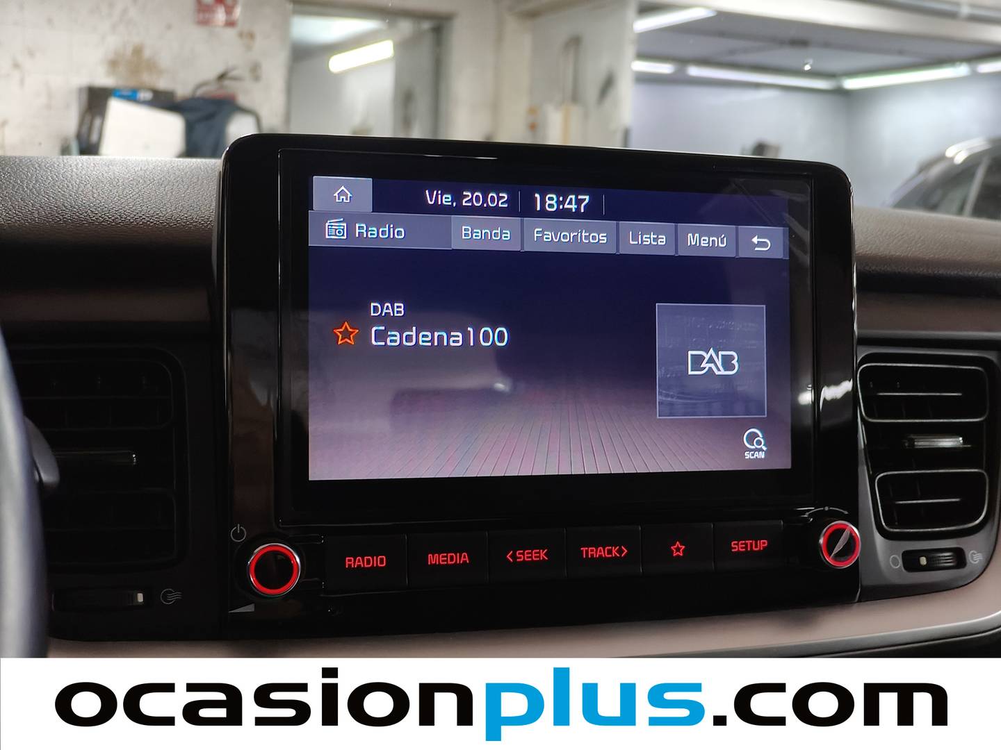 Foto KIA Stonic Kia Stonic 1.0 T-GDi MHEV iMT Concept (100 CV)