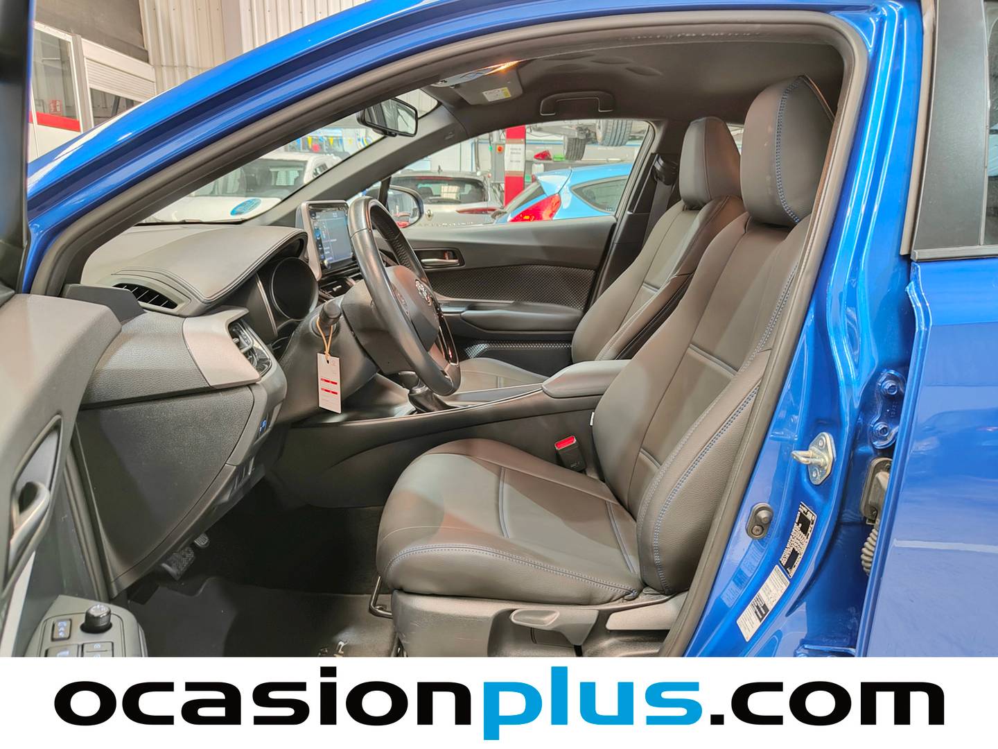 Foto asientos delanteros Toyota C-HR Toyota C-HR 1.8 125H Active (122 CV)