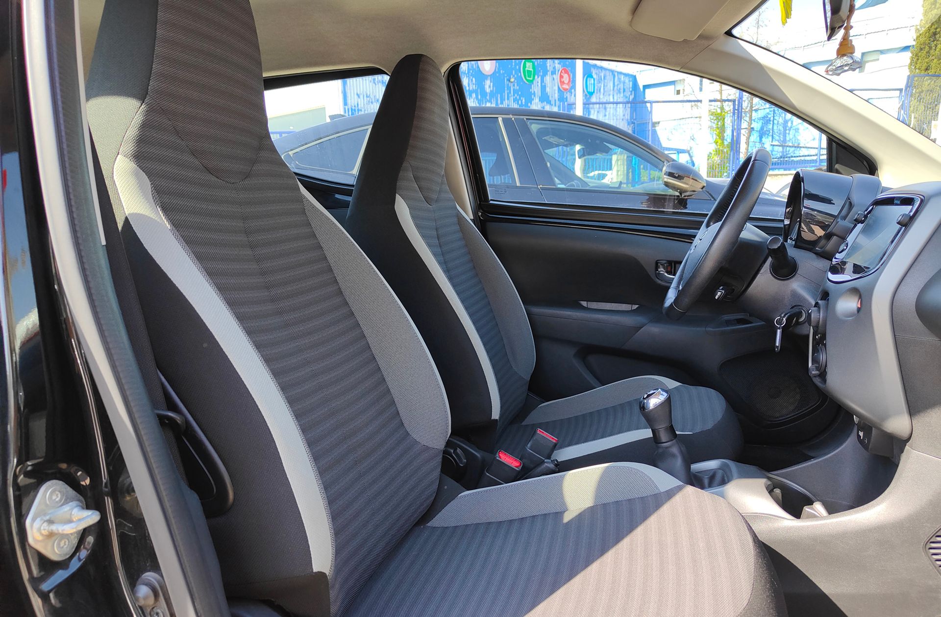 Toyota Aygo 1.0 70 X-Play - foto 16