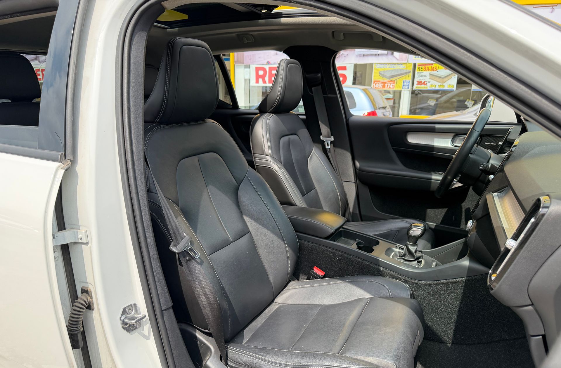 Volvo XC40 D3 Momentum - foto 18
