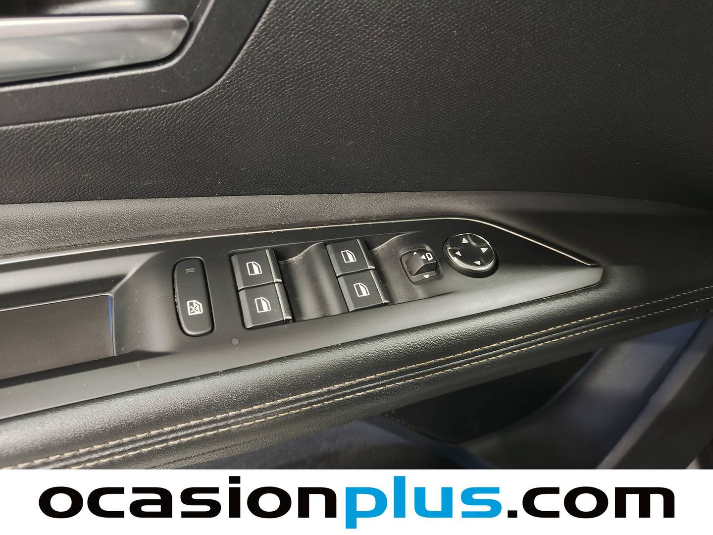 Foto Peugeot 3008 Peugeot 3008 PureTech 130 S&S GT EAT8 (130 CV)