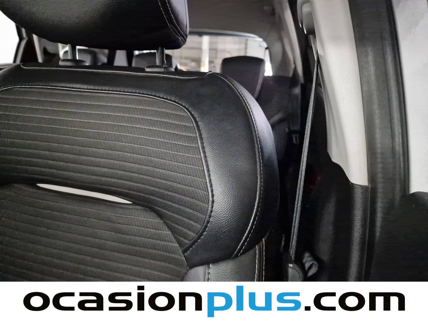 Extras y acabados del Renault Scénic Renault Scenic Zen Energy TCe (130 CV)