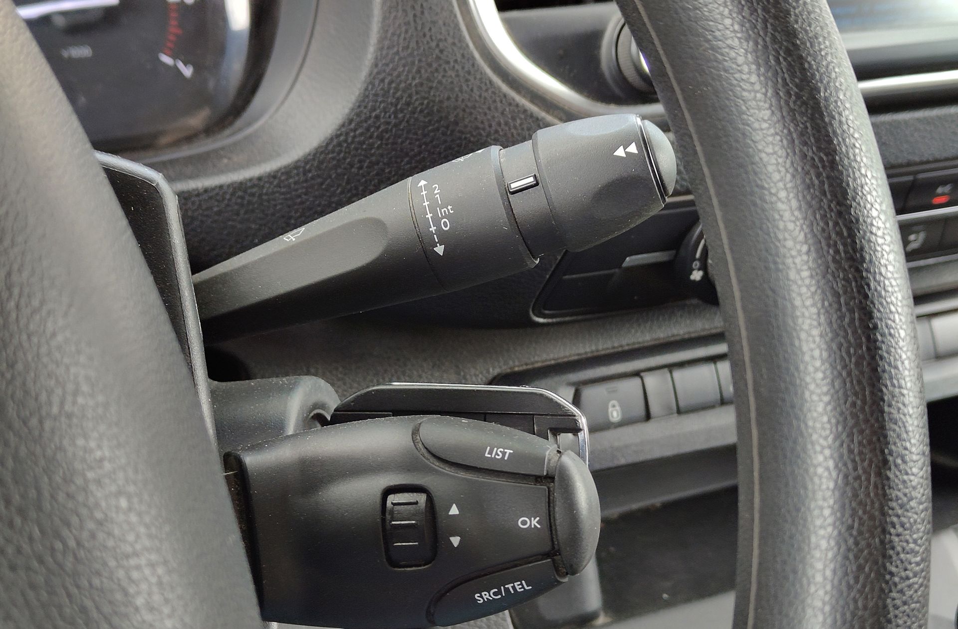 Peugeot Expert BlueHDi 100 Standard - foto 23