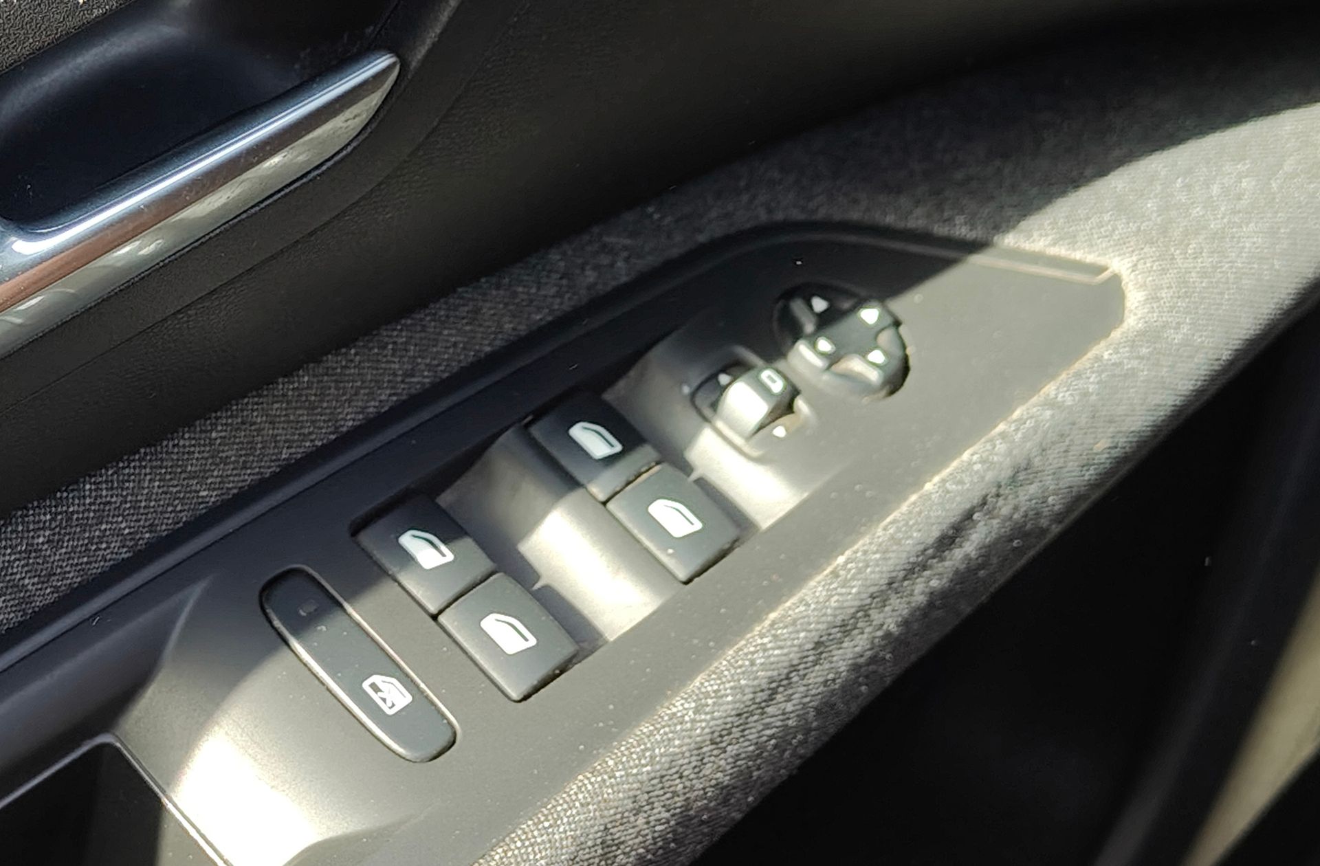 Peugeot 3008 PureTech 130 Active - foto 34