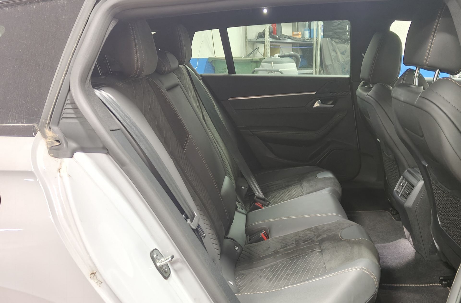 Peugeot 508 SW SW BlueHDi 130 GT EAT8 - foto 18