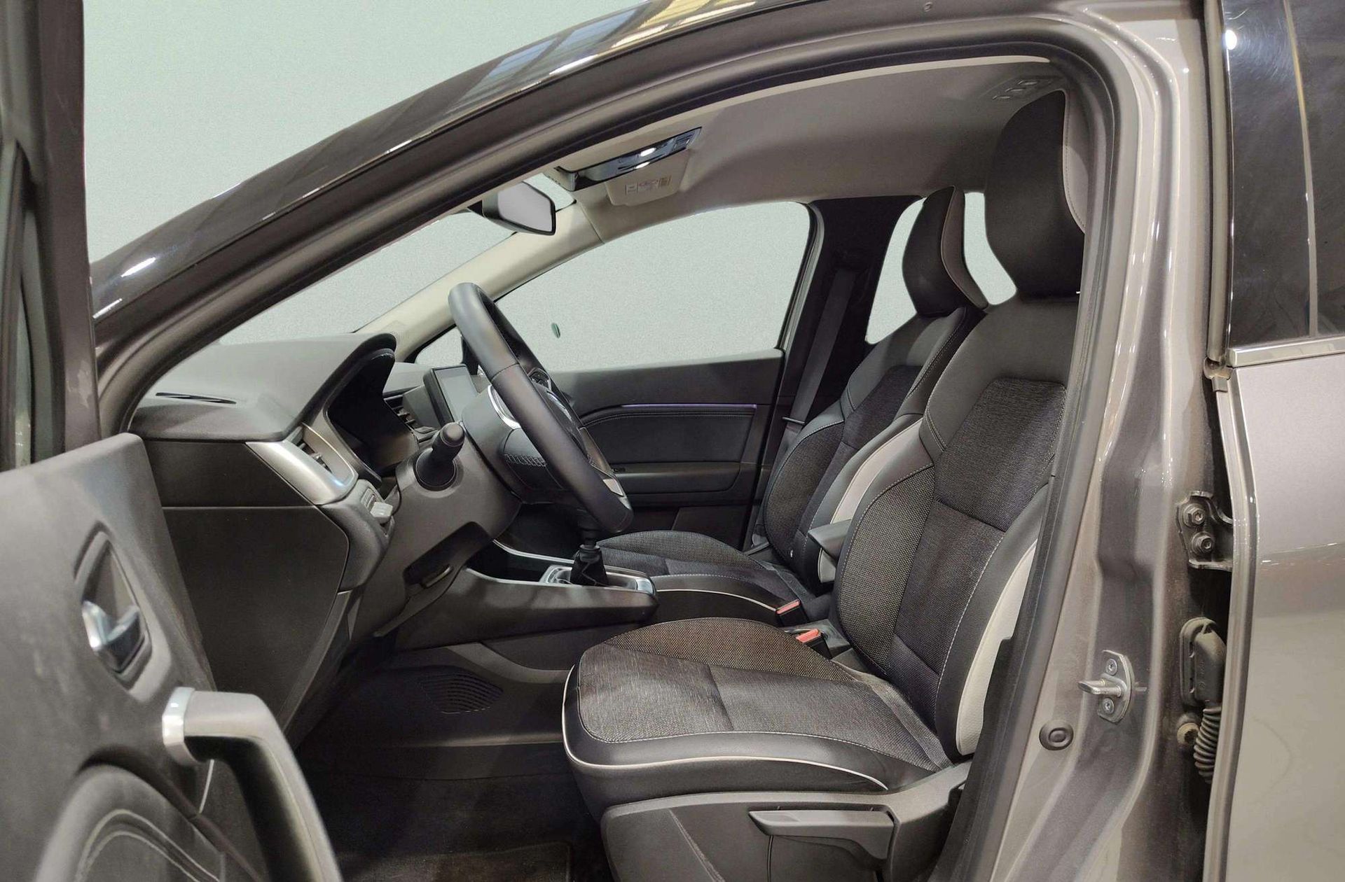 Renault Captur Techno TCe GPF - foto 12