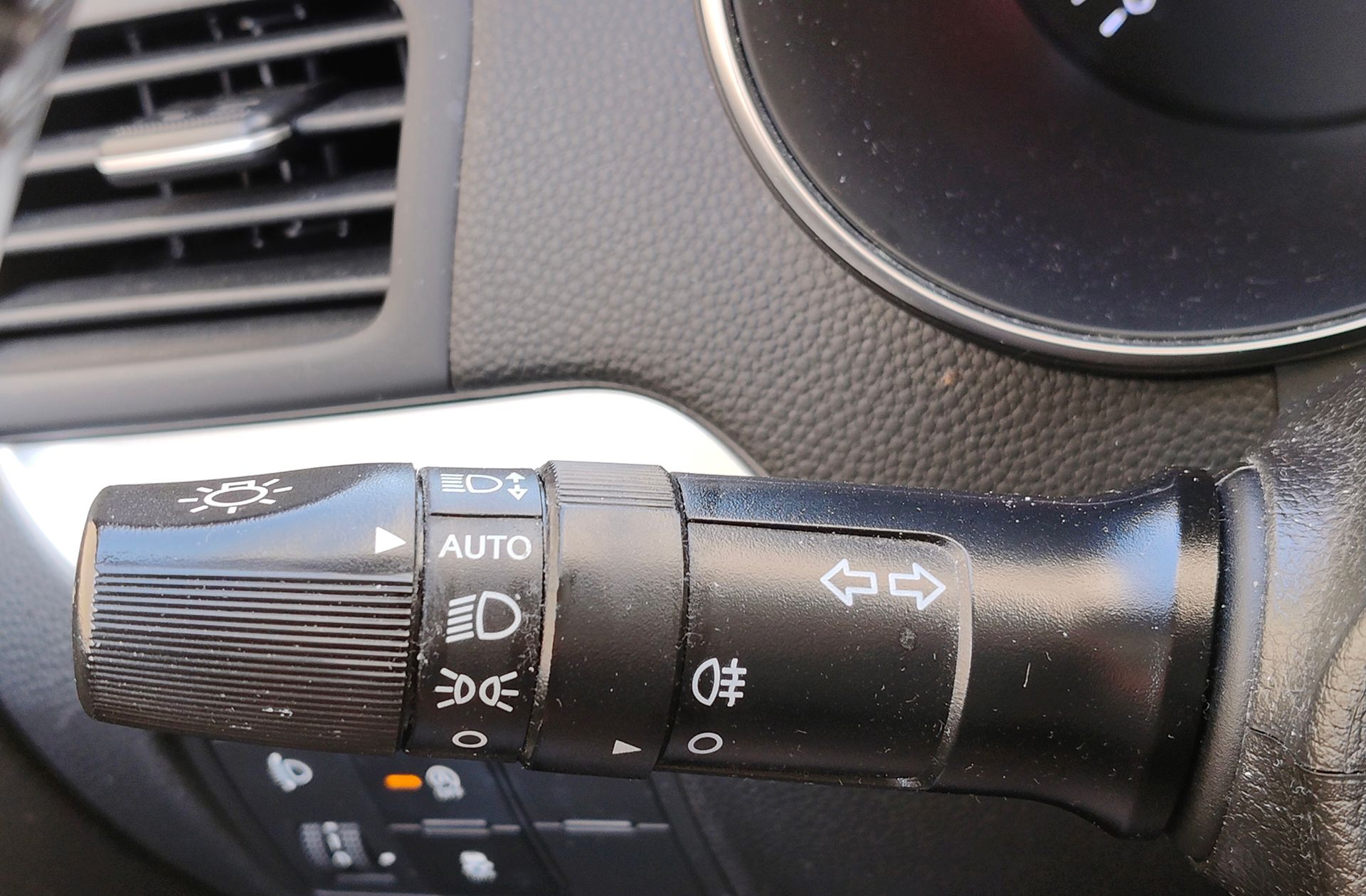 Kia Picanto 1.0 Cvvt Eco-Dynamics x-Tech16 - foto 22