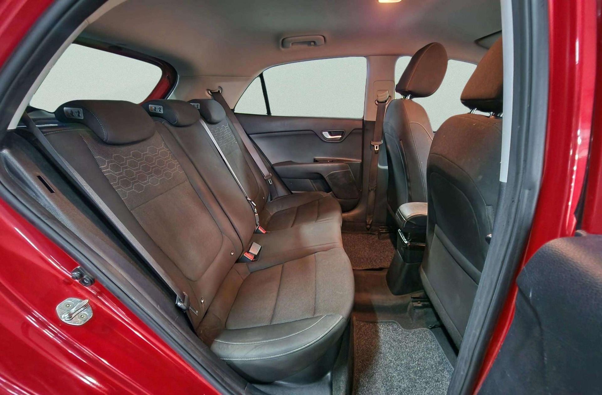 Kia Rio 1.0 T-GDi Eco-Dynamics Drive - foto 16