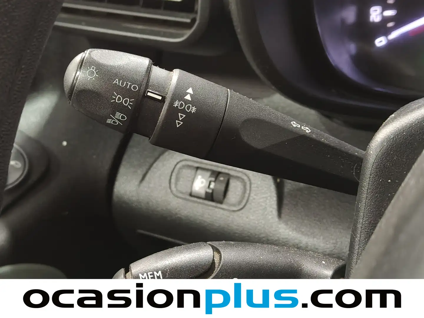 Foto Citroën Berlingo Citroen Berlingo BlueHDi 100 S&S Talla XL Feel (102 CV)