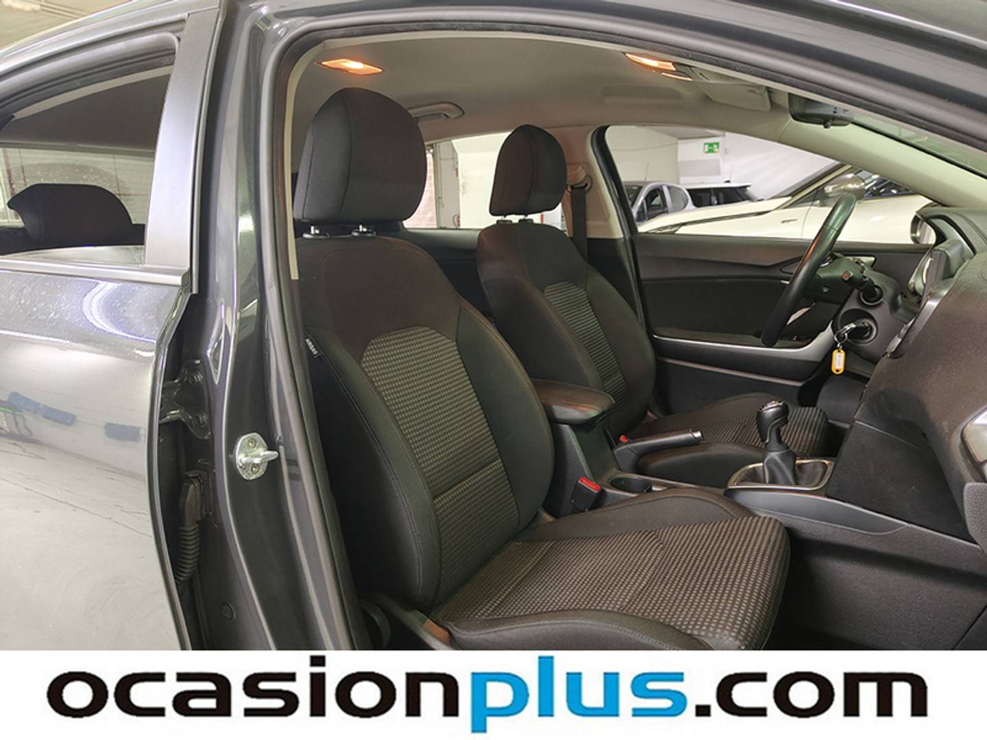 Foto KIA Ceed Kia Ceed 1.0 T-GDi Concept (120 CV)