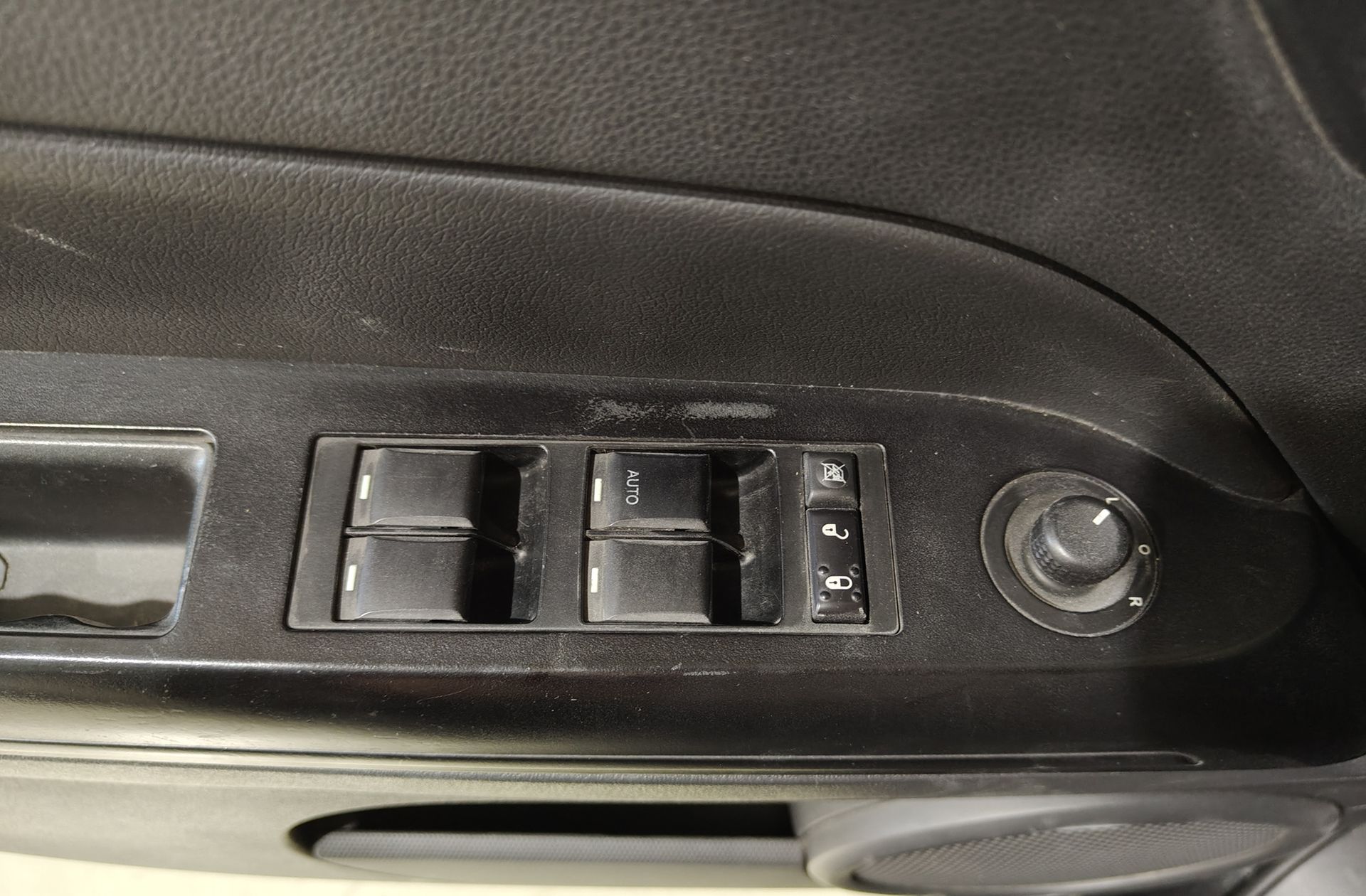 Jeep Compass 2.2 CRD Sport 4x2 - foto 15