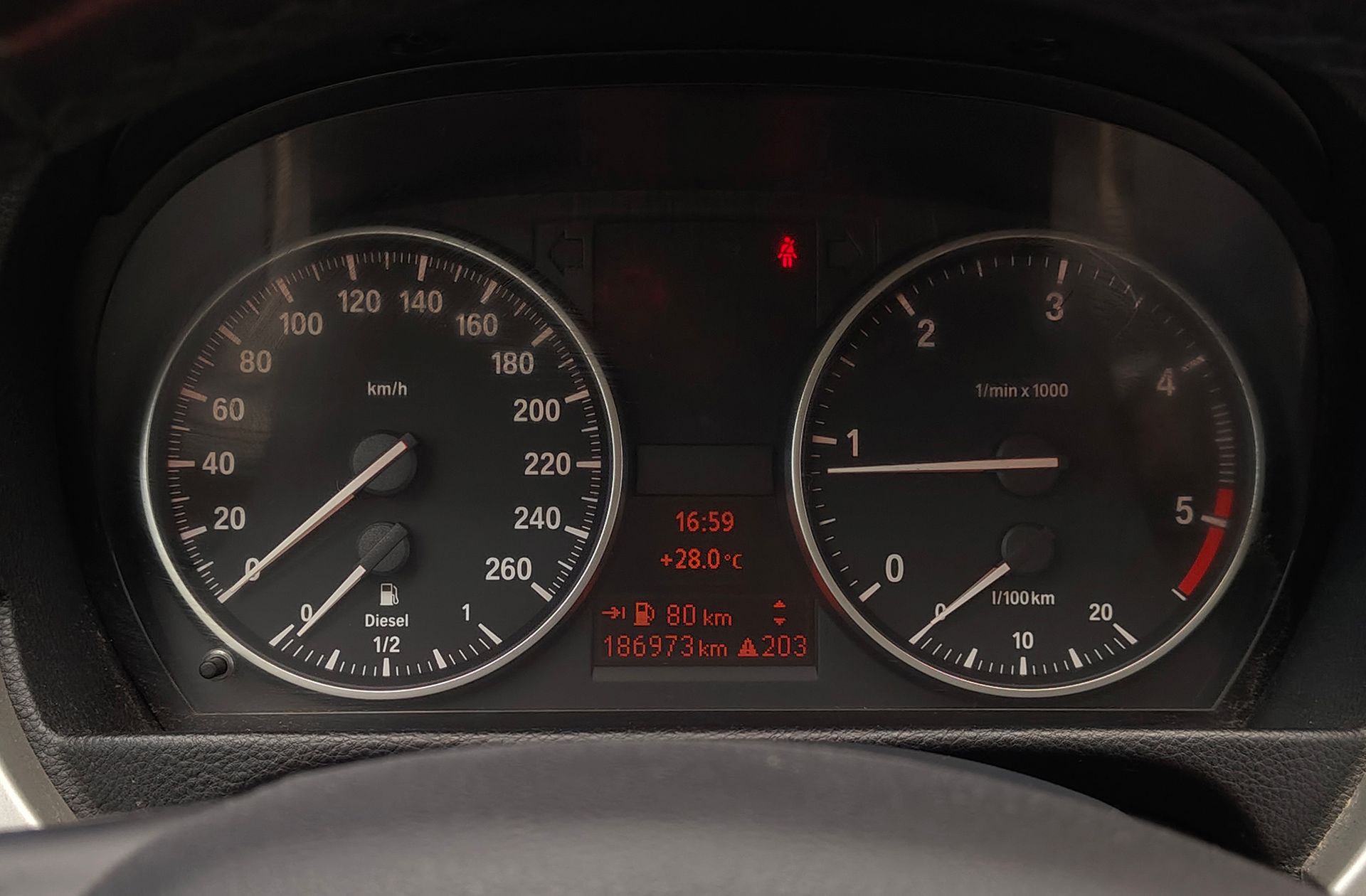 BMW Serie 3 318d - foto 21