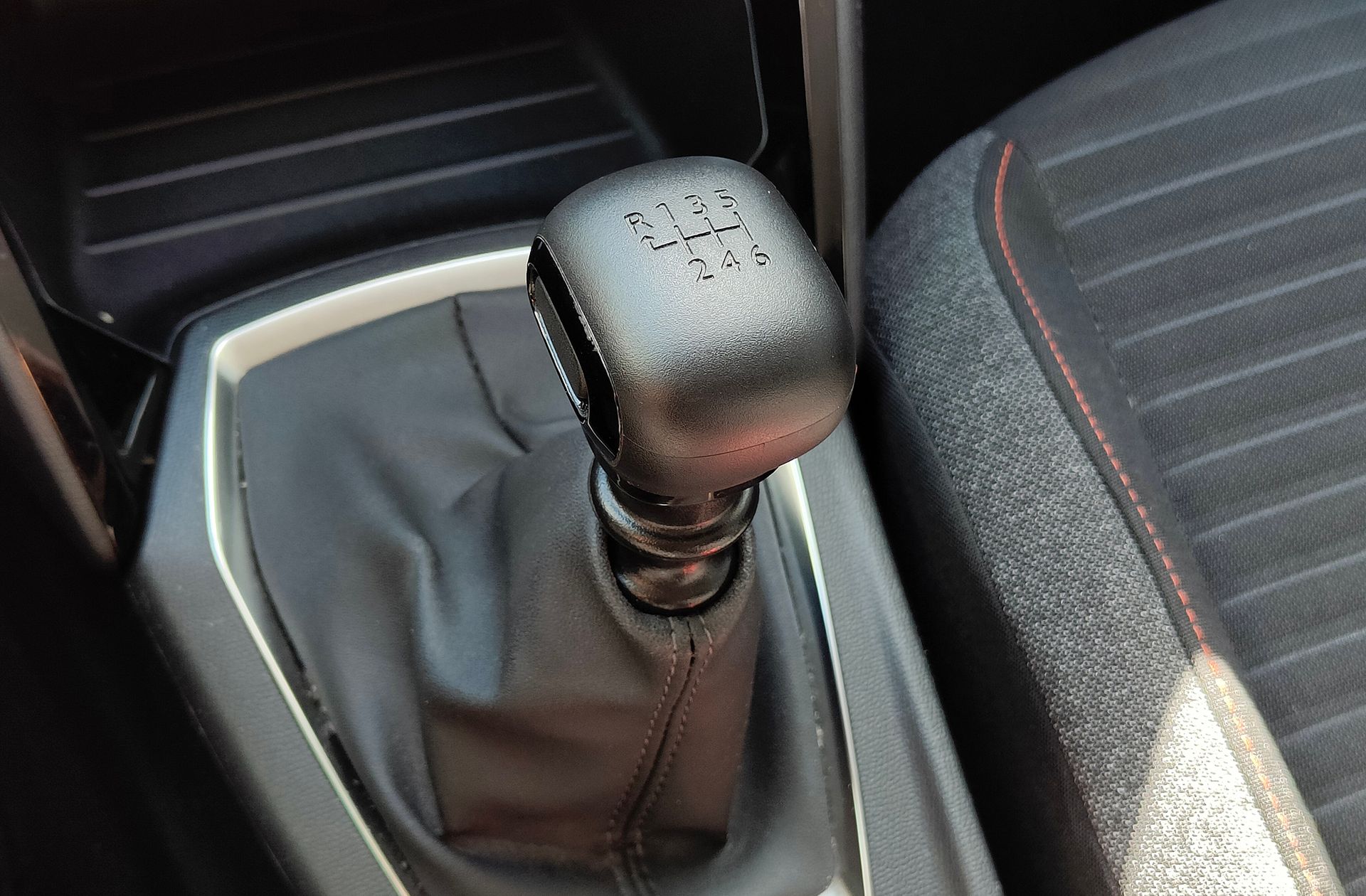 Peugeot 208 PureTech 100 Active Pack - foto 5
