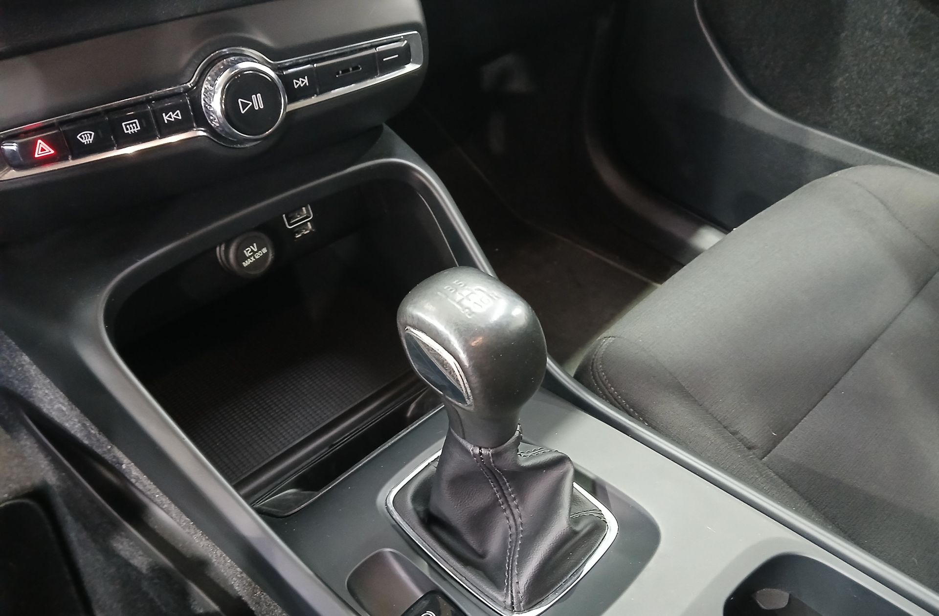 Volvo XC40 T2 Momentum Core - foto 5