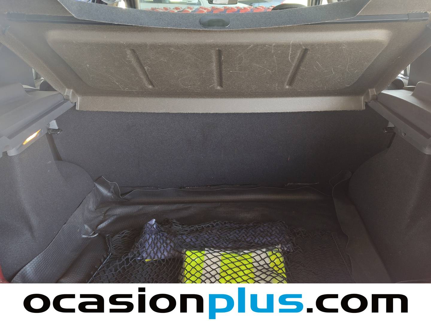 Fotos maletero Dacia Sandero Dacia Sandero 1.2 16v Podium (75 CV)