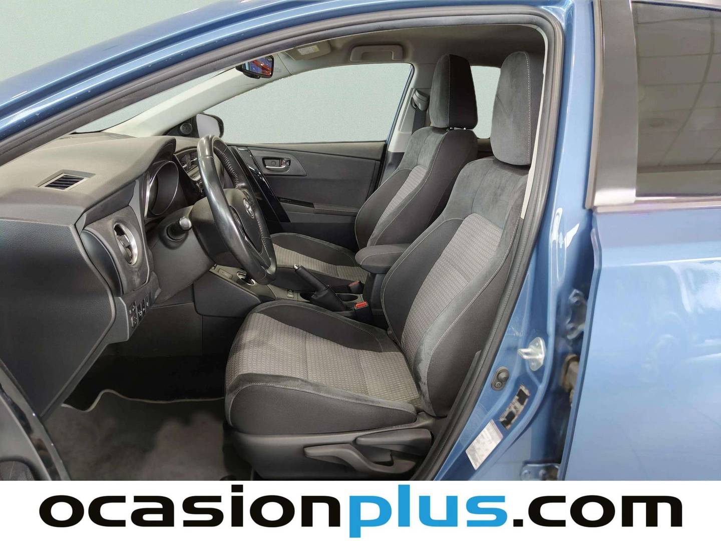 Foto asientos delanteros Toyota Auris Toyota Auris 140H Hybrid Feel! Edition (136 CV)