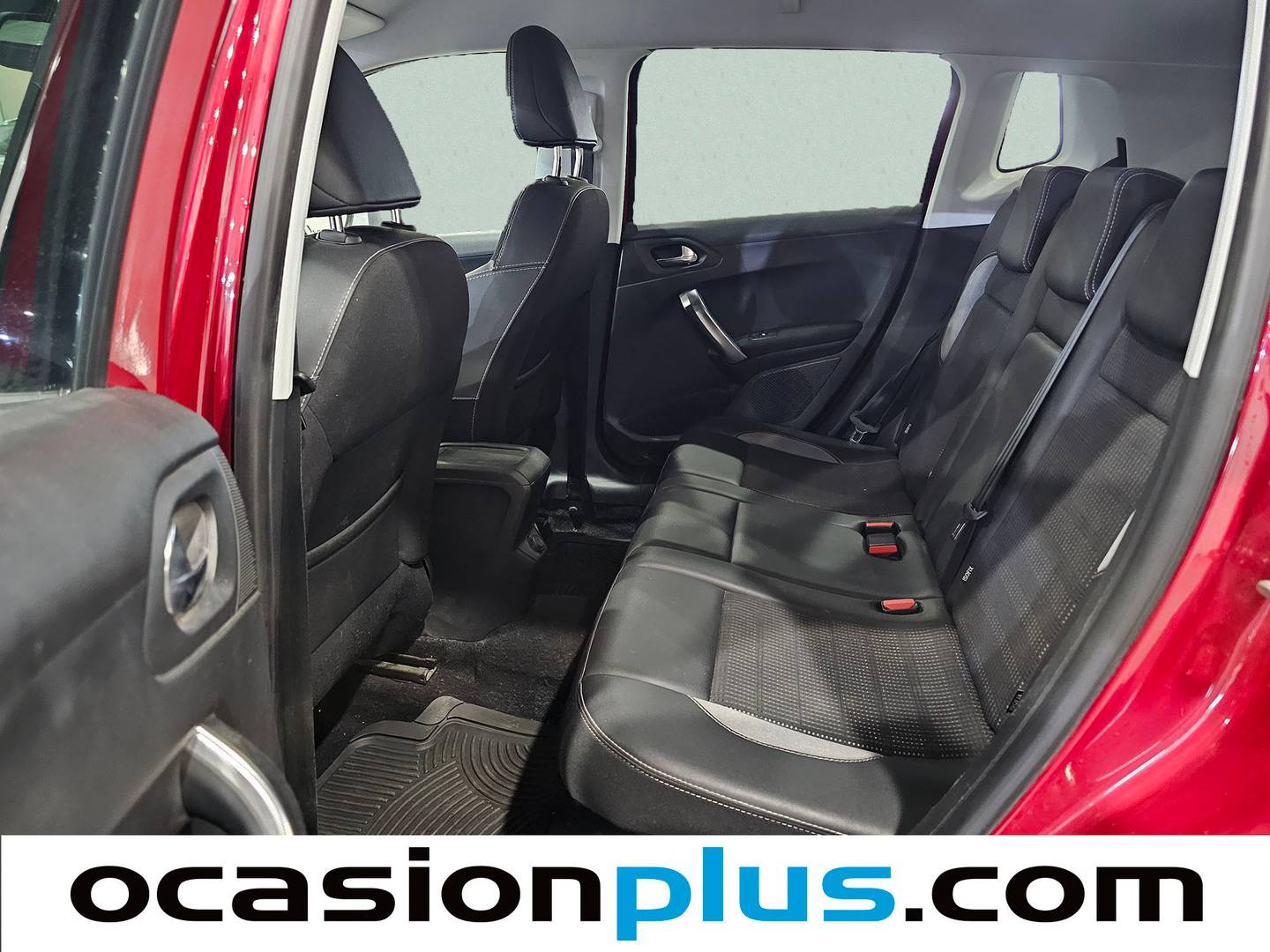 Foto asientos traseros Peugeot 2008 Peugeot 2008 PureTech 110 S&S Allure EAT6 (110 CV)