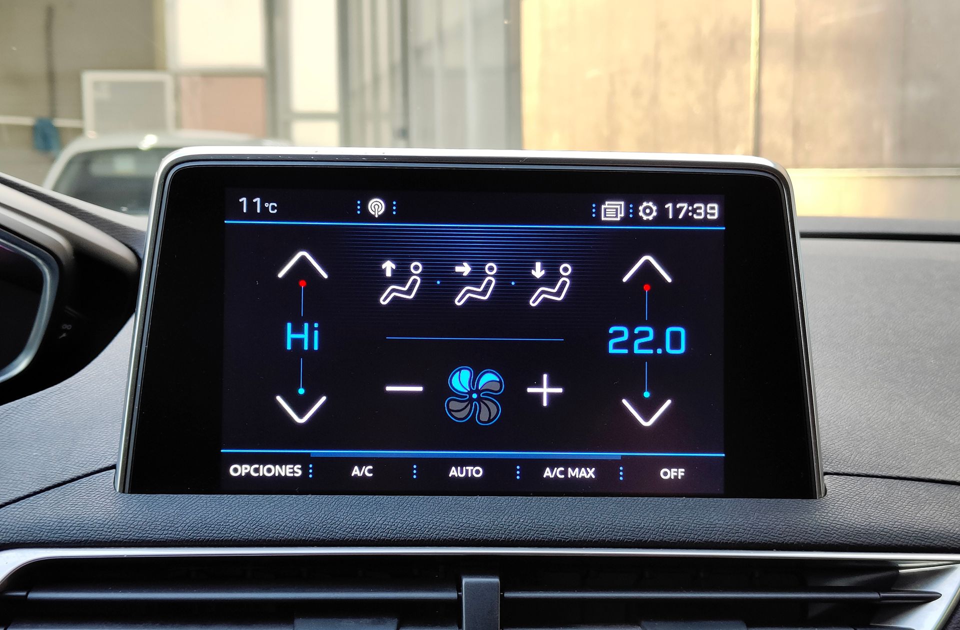 Peugeot 5008 BlueHDi 130 Allure EAT8 7 plazas - foto 36