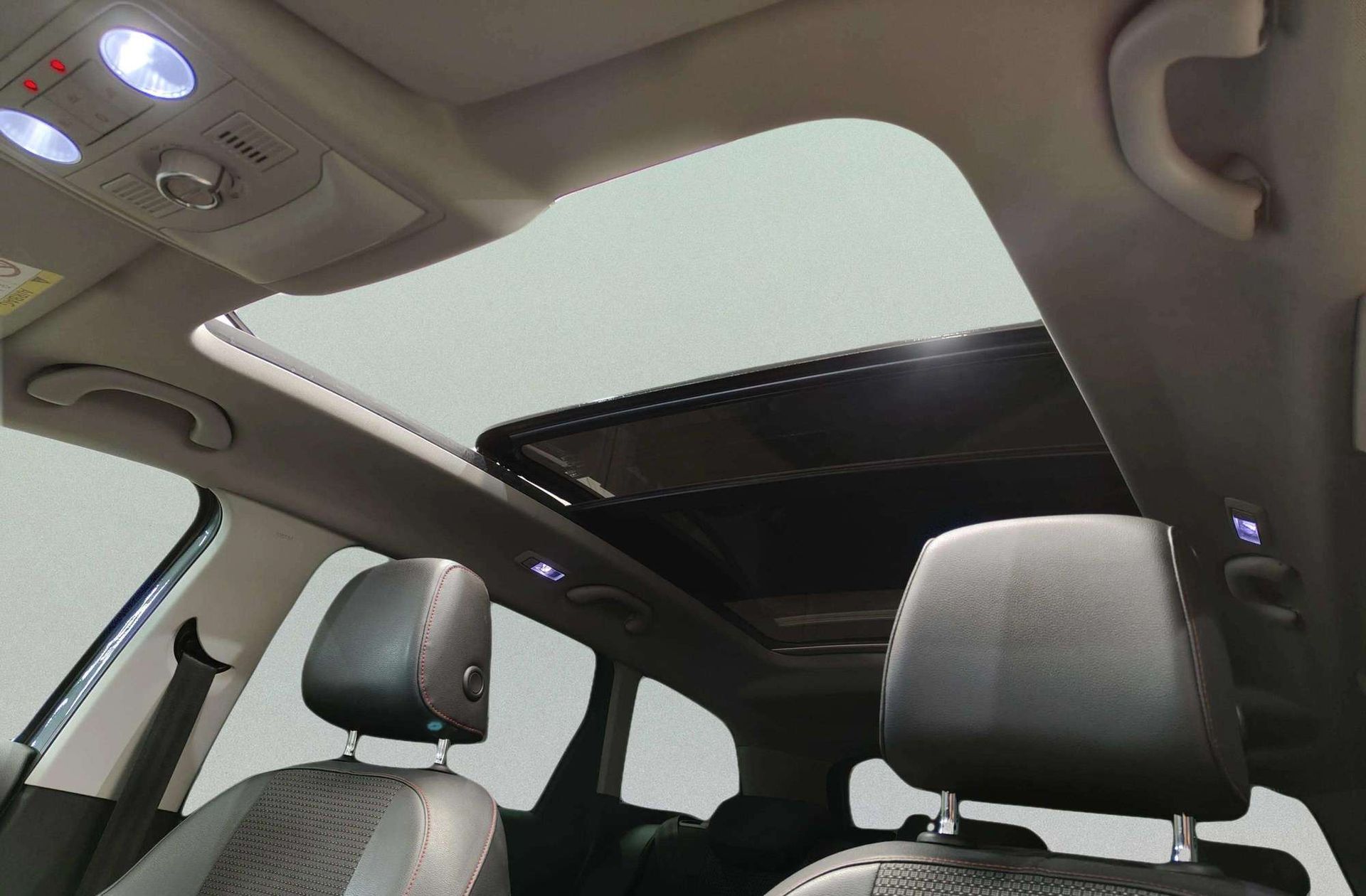 SEAT León ST 2.0 TDI FR - foto 6