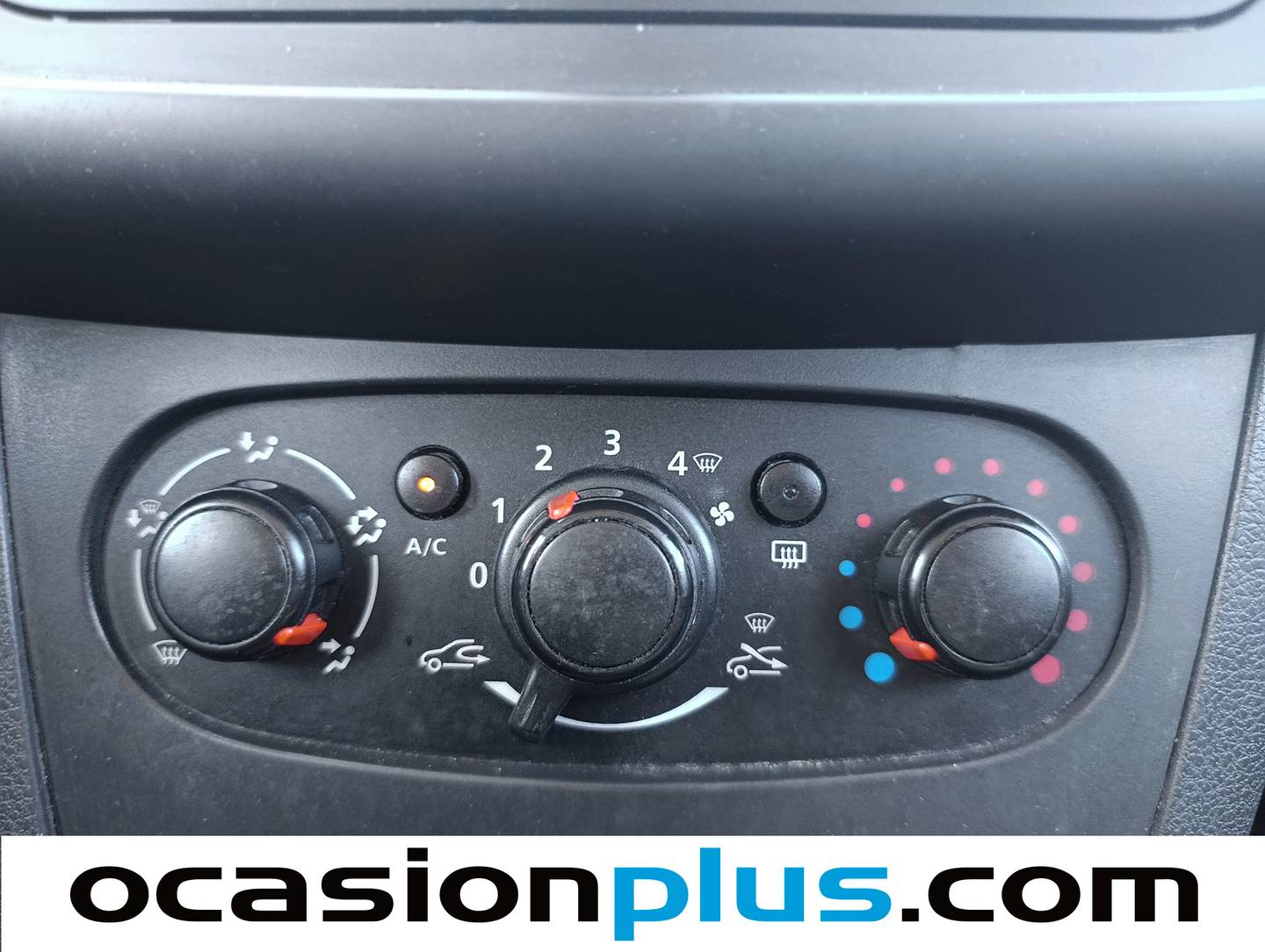 Equipamiento del Dacia Sandero Dacia Sandero 1.2 Ambiance (75 CV)