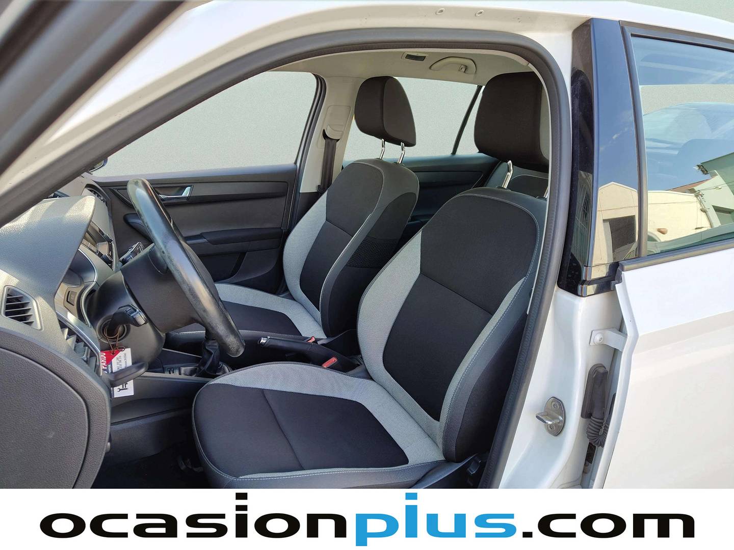 Foto asientos delanteros Skoda Fabia Skoda Fabia 1.4 TDI Ambition (90 CV)