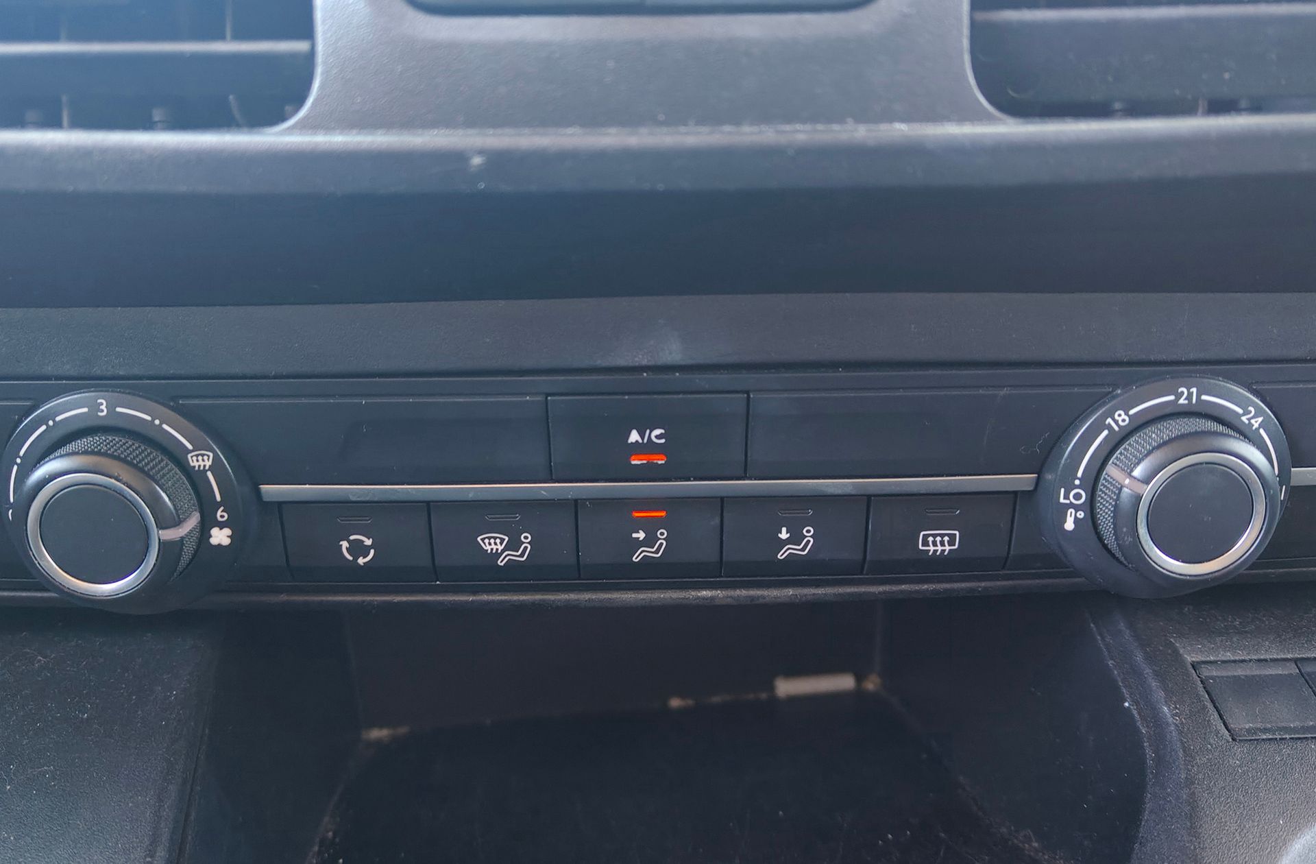 Peugeot Rifter BlueHDi Access Standard - foto 23