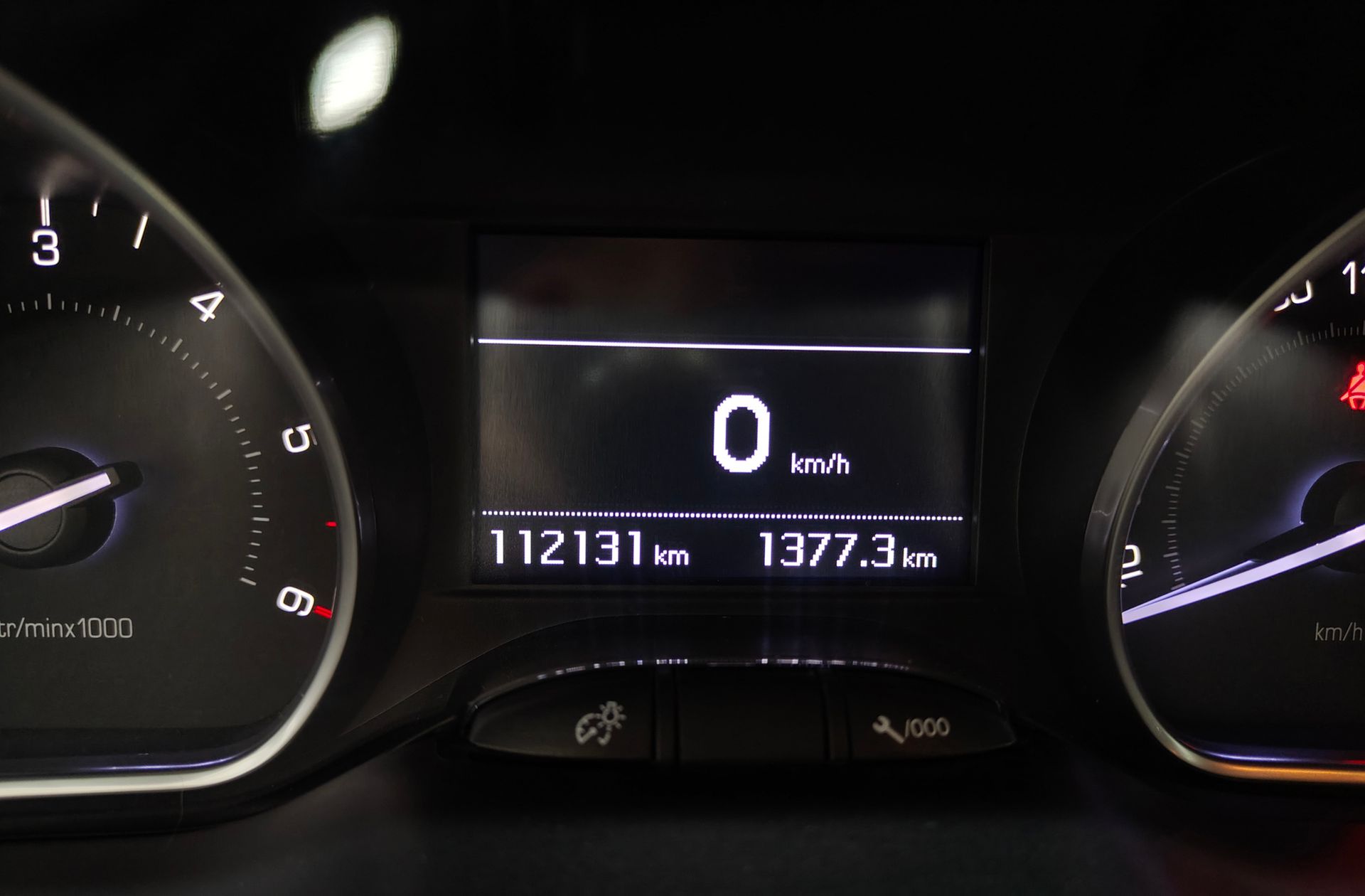 Peugeot 2008 BlueHDi 100 Style - foto 10