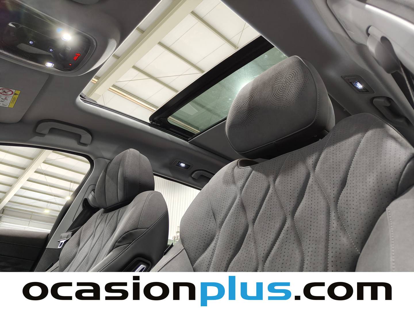 Equipamiento del EBRO S800 EBRO S800 1.6 TGDI Luxury DCT (147 CV) 7 plazas