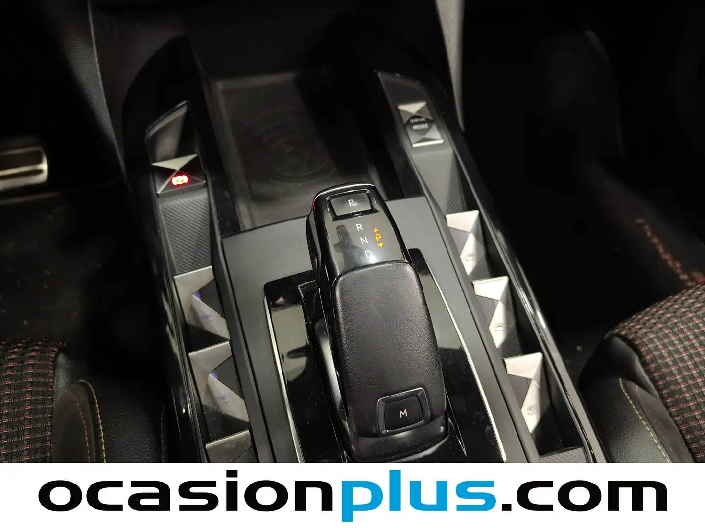 Foto DS DS 3 Crossback DS DS3 BlueHDi 130 Performance Line Auto (131 CV)