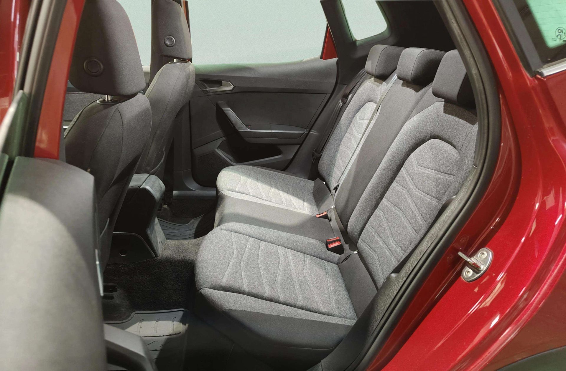 SEAT Arona 1.0 TSI Xperience Plus - foto 12