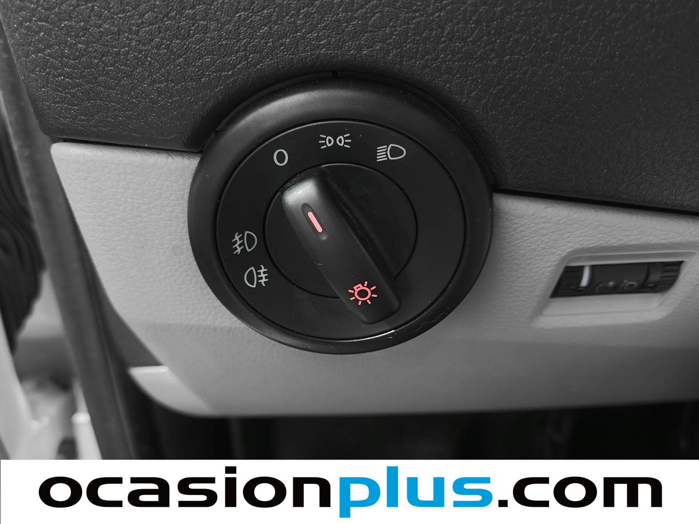 Foto Volkswagen Caravelle Volkswagen Caravelle Trendline Batalla Corta 2.0 TDI BMT (114 CV) 9 Plazas