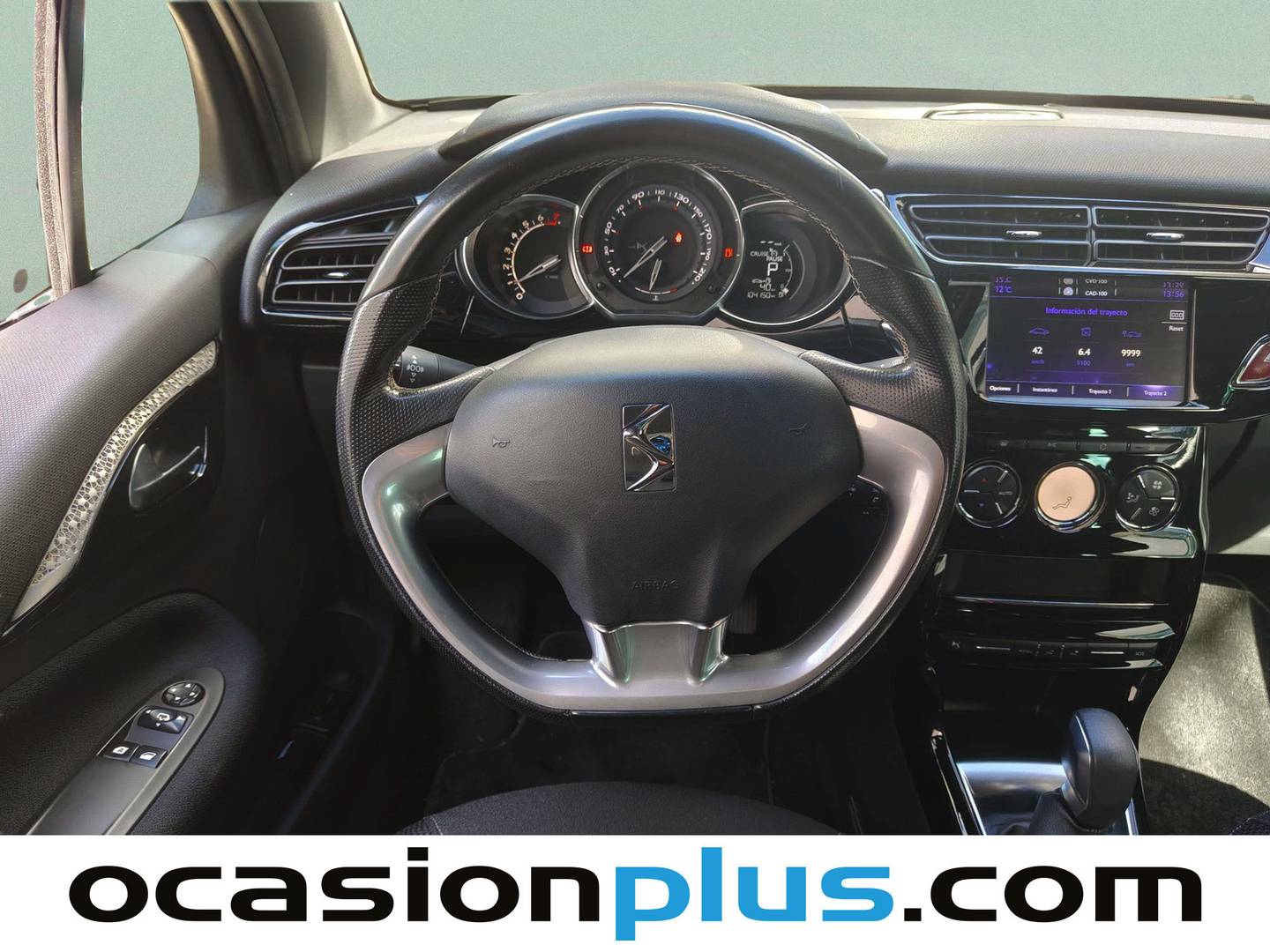 Foto DS DS 3 DS DS3 Crossback PureTech 110 S&S Dark Side EAT6  (110 CV)