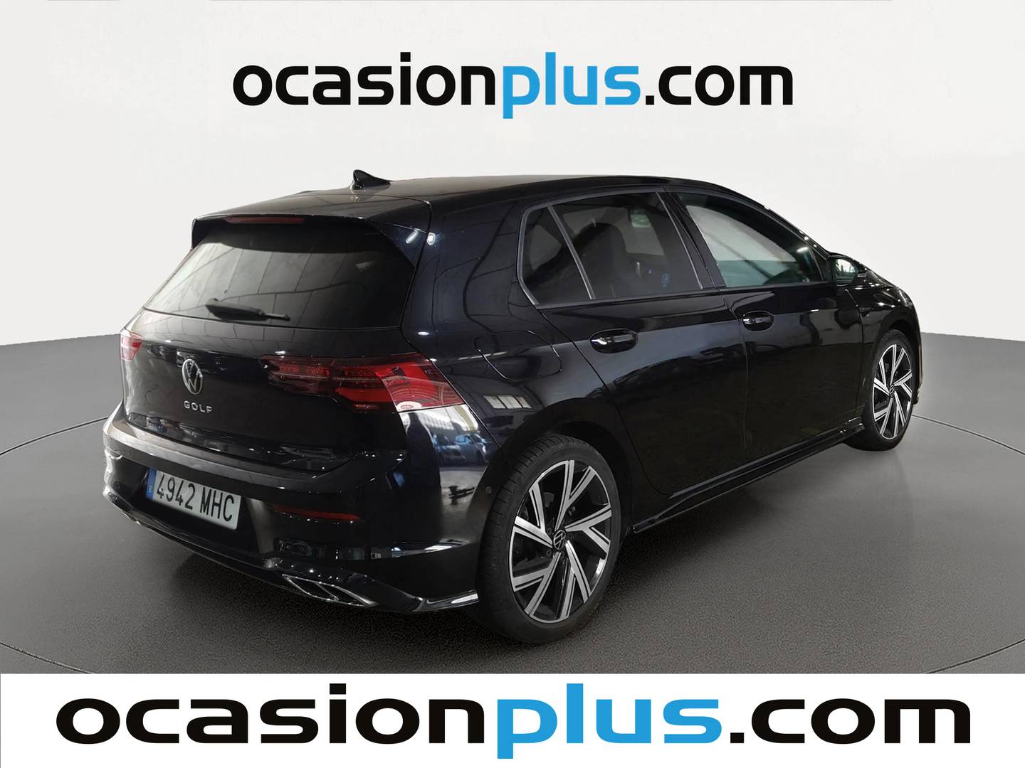 Foto trasera Volkswagen Golf Volkswagen Golf R-Line 1.5 eTSI (150 CV) DSG derecha