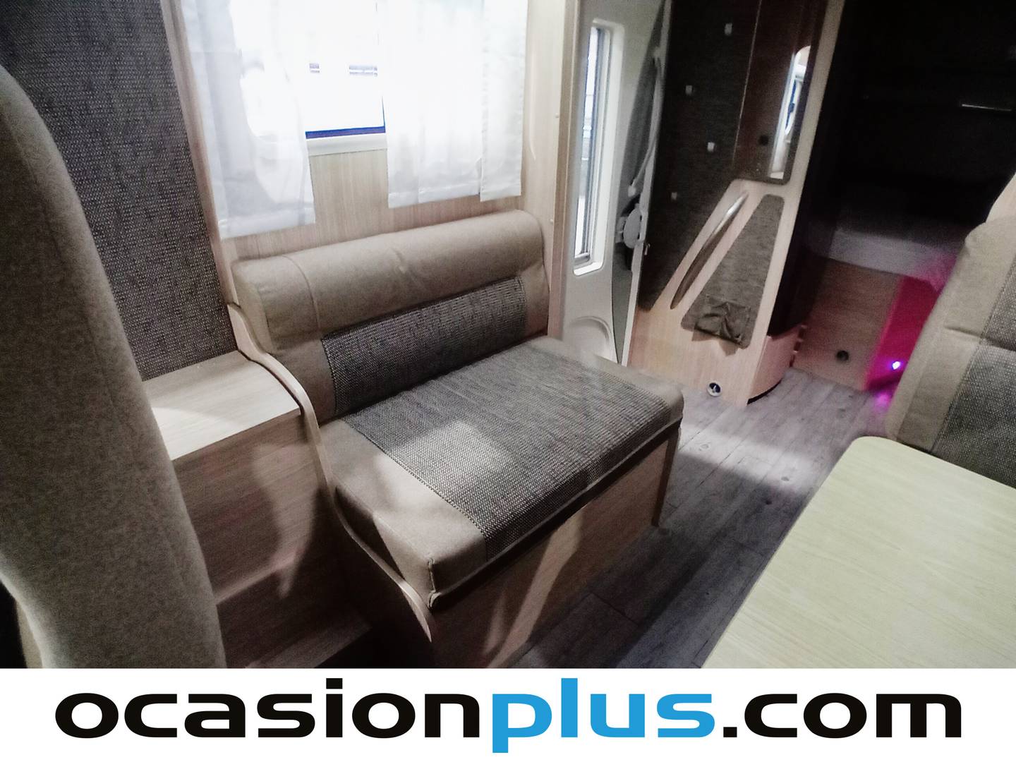 Foto Tec I-TEC Tec I-TEC I670 (158 CV) 4 Plazas